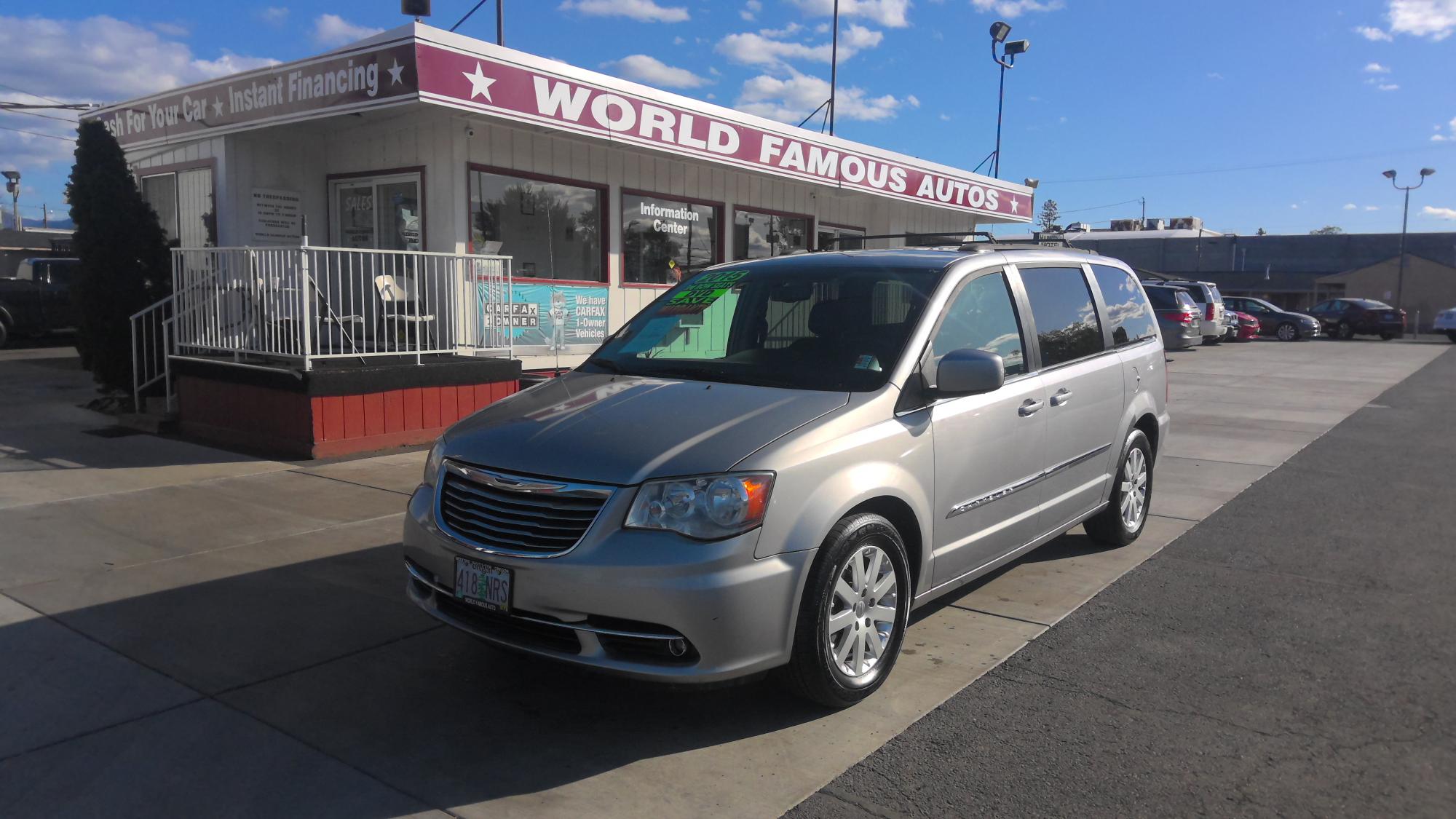 photo of 2015 Chrysler Town  and  Country SPORTS VAN