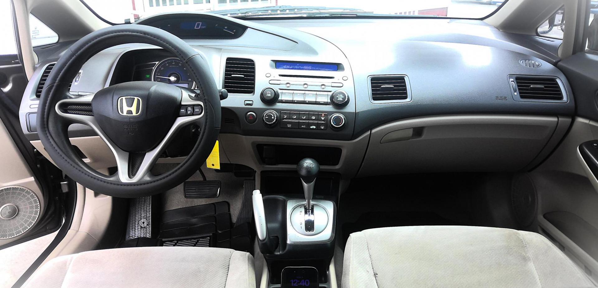 2010 BROWN Honda Civic LX Sedan 5-Speed AT (19XFA1F56AE) with an 1.8L L4 SOHC 16V engine, 5-Speed Automatic transmission, located at 502 S. Riverside Avenue, Medford, OR, 97501, (541) 773-3136, 42.322803, -122.867477 - Photo#6