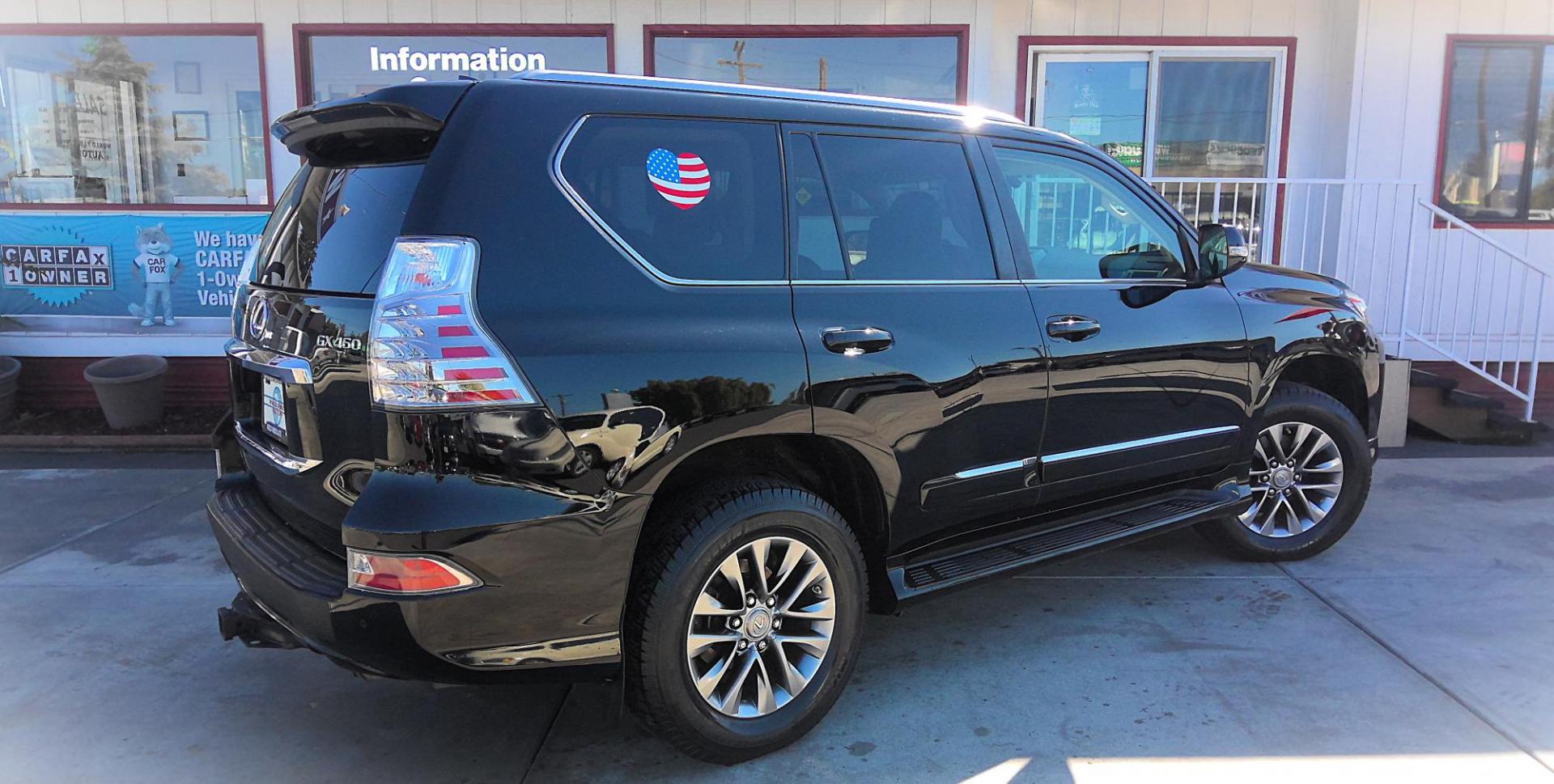 2016 BLACK Lexus GX 460 Luxury (JTJJM7FX4G5) with an 4.6L V8 DOHC 32V engine, 6A transmission, located at 502 S. Riverside Avenue, Medford, OR, 97501, (541) 773-3136, 42.322803, -122.867477 - Photo#2