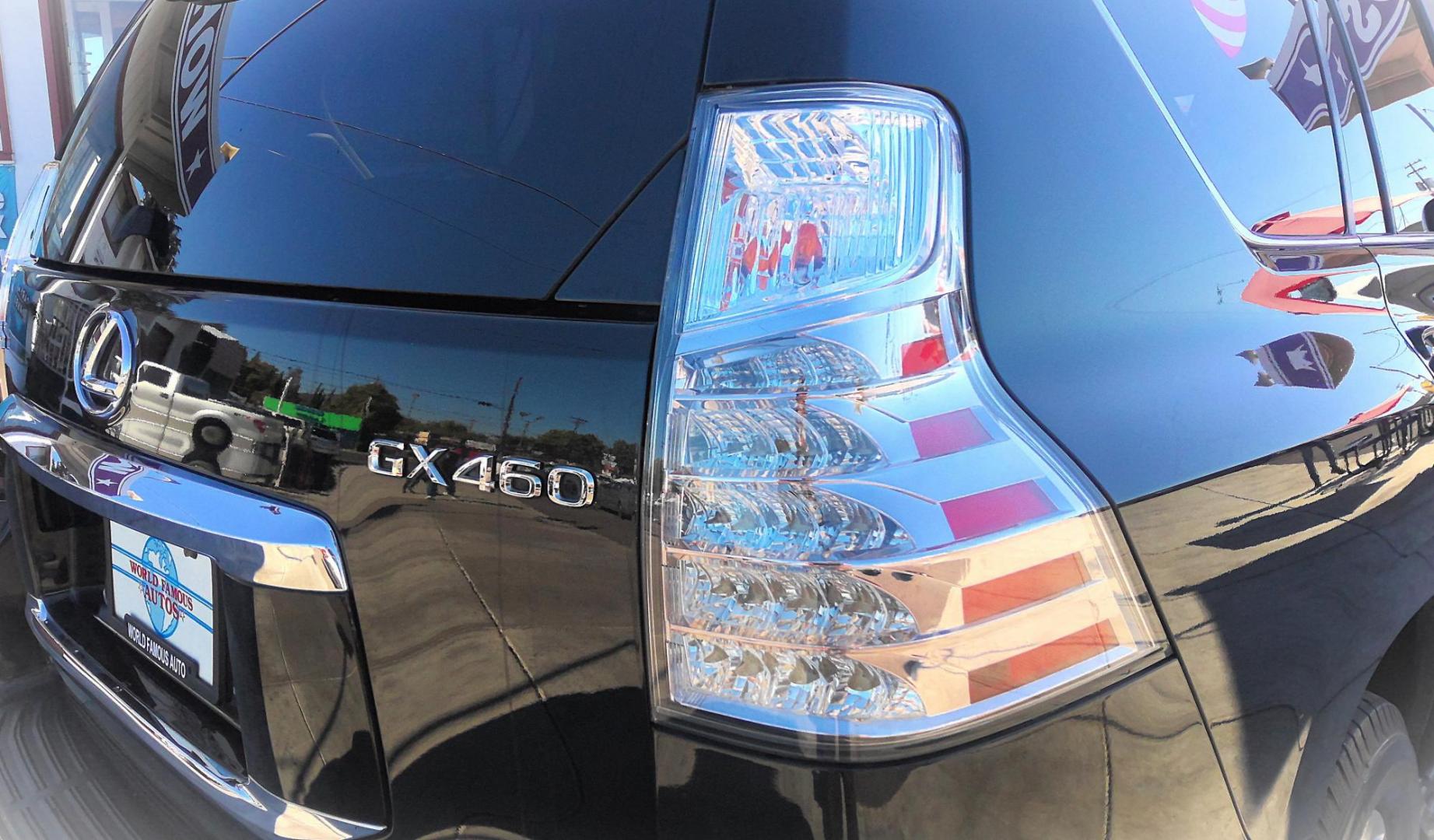 2016 BLACK Lexus GX 460 Luxury (JTJJM7FX4G5) with an 4.6L V8 DOHC 32V engine, 6A transmission, located at 502 S. Riverside Avenue, Medford, OR, 97501, (541) 773-3136, 42.322803, -122.867477 - Photo#3