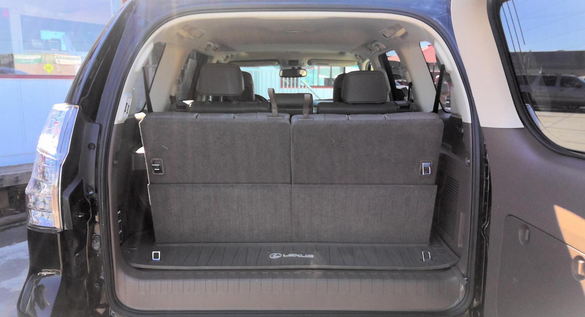 2016 BLACK Lexus GX 460 Luxury (JTJJM7FX4G5) with an 4.6L V8 DOHC 32V engine, 6A transmission, located at 502 S. Riverside Avenue, Medford, OR, 97501, (541) 773-3136, 42.322803, -122.867477 - Photo#6