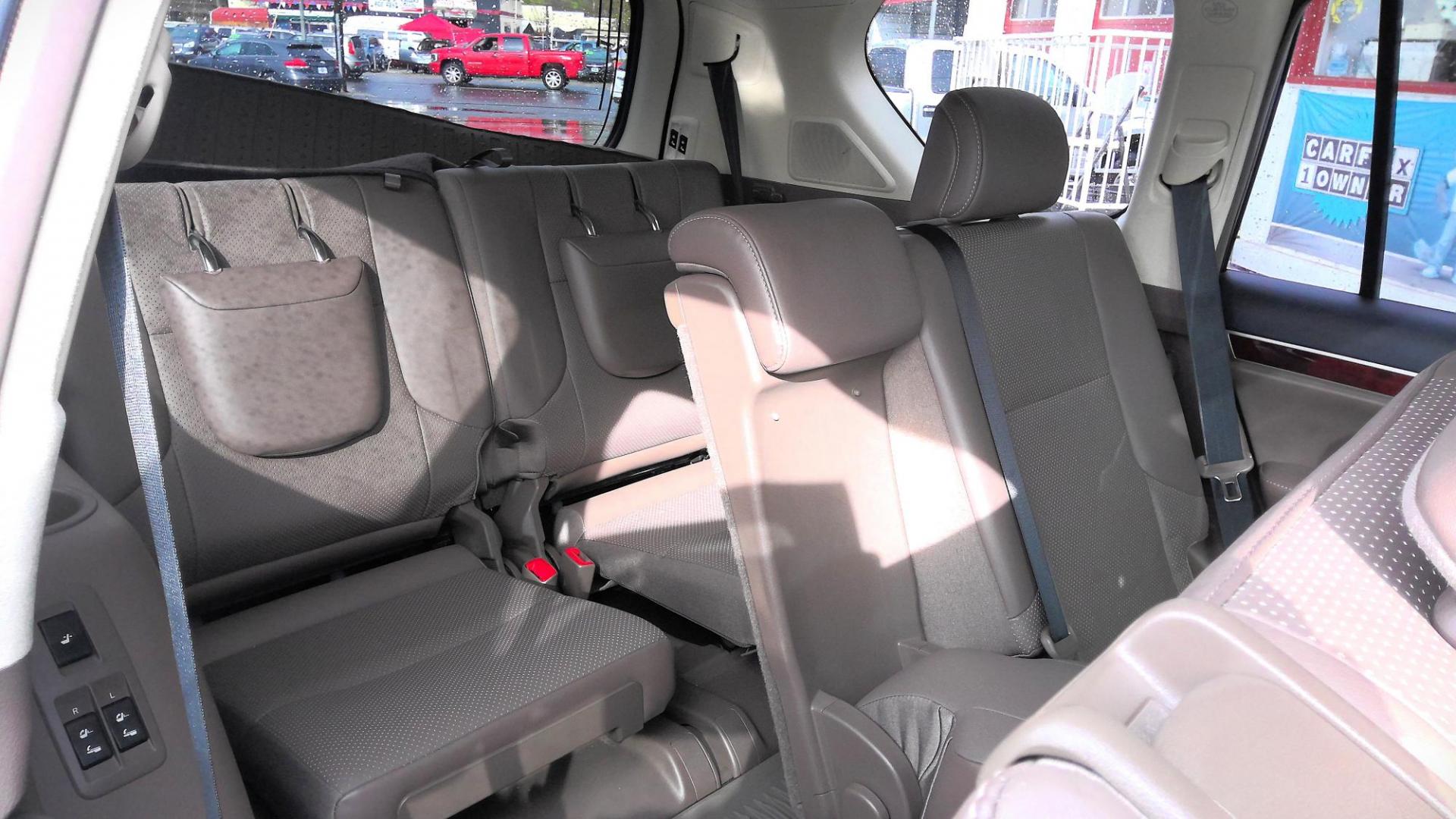 2016 BLACK Lexus GX 460 Luxury (JTJJM7FX4G5) with an 4.6L V8 DOHC 32V engine, 6A transmission, located at 502 S. Riverside Avenue, Medford, OR, 97501, (541) 773-3136, 42.322803, -122.867477 - Photo#6