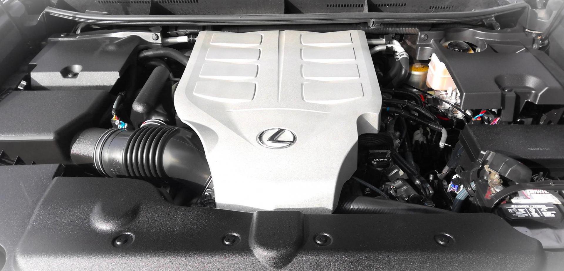 2016 BLACK Lexus GX 460 Luxury (JTJJM7FX4G5) with an 4.6L V8 DOHC 32V engine, 6A transmission, located at 502 S. Riverside Avenue, Medford, OR, 97501, (541) 773-3136, 42.322803, -122.867477 - Photo#15