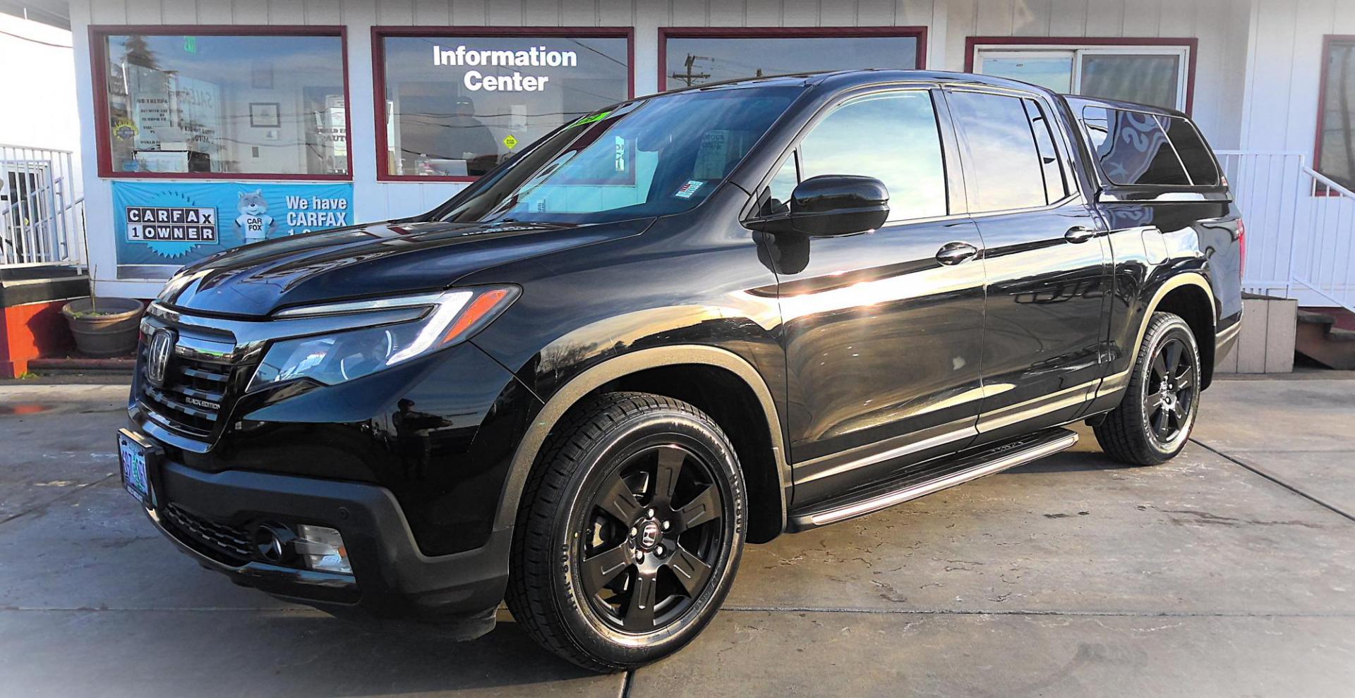 2017 BLACK Honda Ridgeline Black Edition AWD (5FPYK3F86HB) with an 3.5L V6 SOHC 24V engine, 6A transmission, located at 502 S. Riverside Avenue, Medford, OR, 97501, (541) 773-3136, 42.322803, -122.867477 - Photo#1