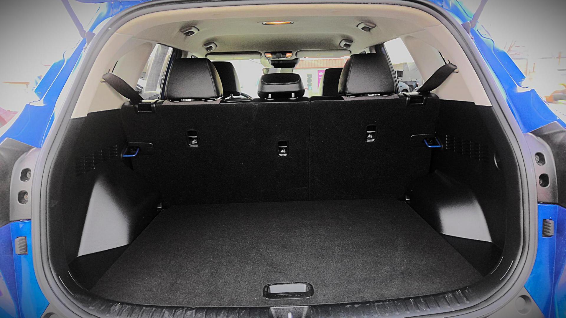 2021 BLUE Kia Seltos S AWD (KNDEUCAA0M7) with an 2.0L L4 DOHC 16V engine, CVT transmission, located at 502 S. Riverside Avenue, Medford, OR, 97501, (541) 773-3136, 42.322803, -122.867477 - Photo#5