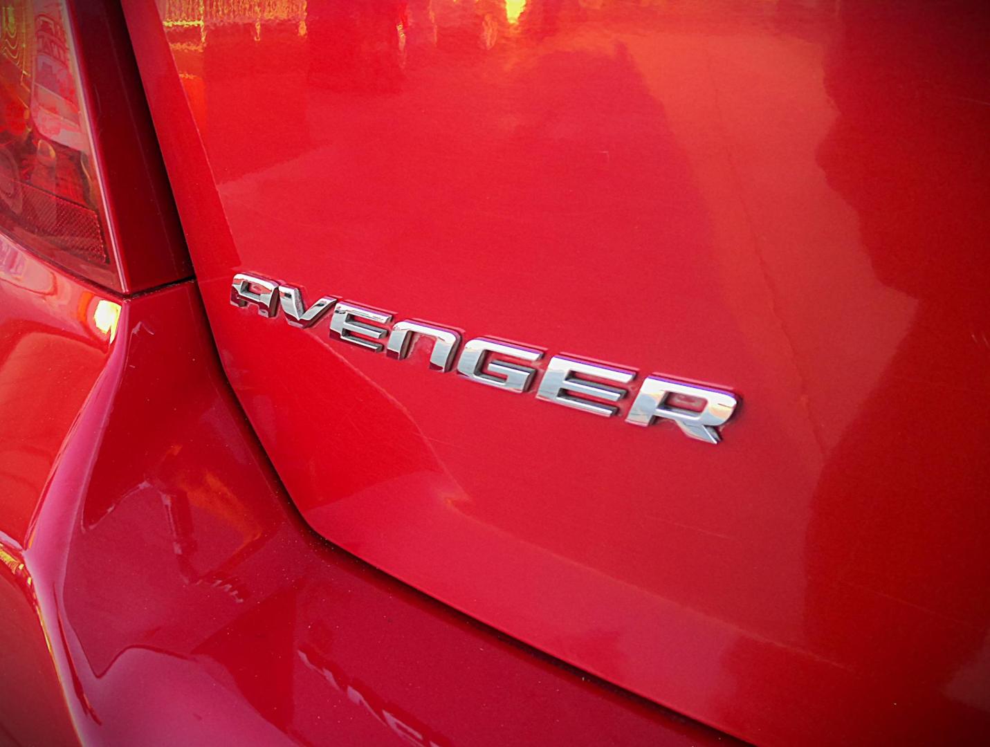 2013 RED Dodge Avenger SXT (1C3CDZCB9DN) with an 2.4L L4 DOHC 16V engine, 6-Speed Automatic transmission, located at 502 S. Riverside Avenue, Medford, OR, 97501, (541) 773-3136, 42.322803, -122.867477 - Photo#4
