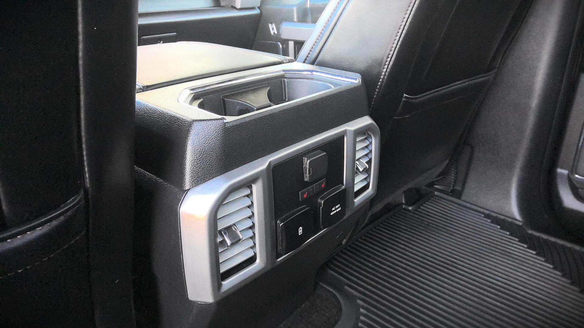 2018 BLACK Ford F-150 XLT SuperCrew 5.5-ft. Bed 4WD (1FTEW1EG5JF) with an 3.5L V6 TURBO engine, 6A transmission, located at 502 S. Riverside Avenue, Medford, OR, 97501, (541) 773-3136, 42.322803, -122.867477 - Photo#8