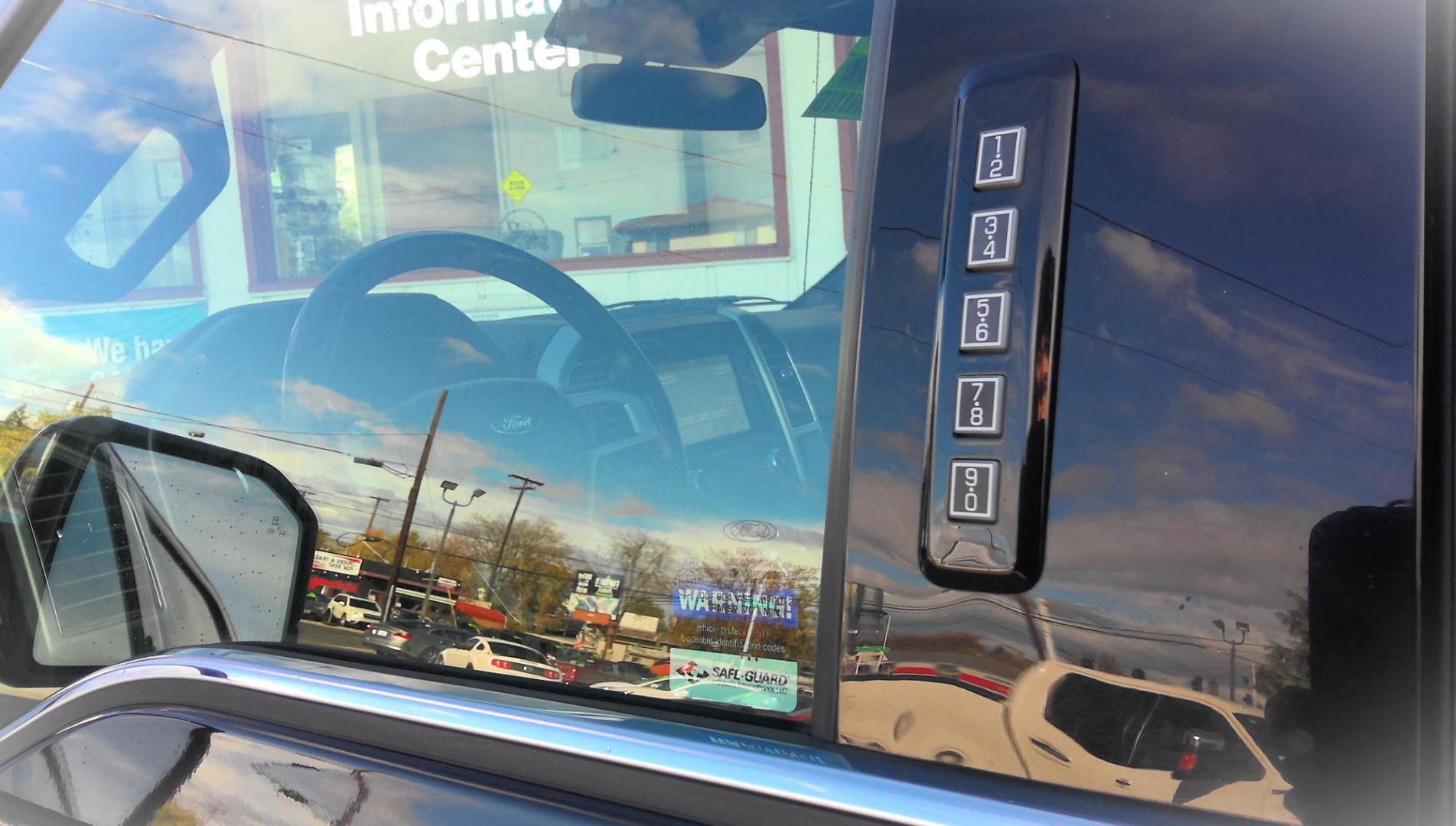 2018 BLACK Ford F-150 XLT SuperCrew 5.5-ft. Bed 4WD (1FTEW1EG5JF) with an 3.5L V6 TURBO engine, 6A transmission, located at 502 S. Riverside Avenue, Medford, OR, 97501, (541) 773-3136, 42.322803, -122.867477 - Photo#10