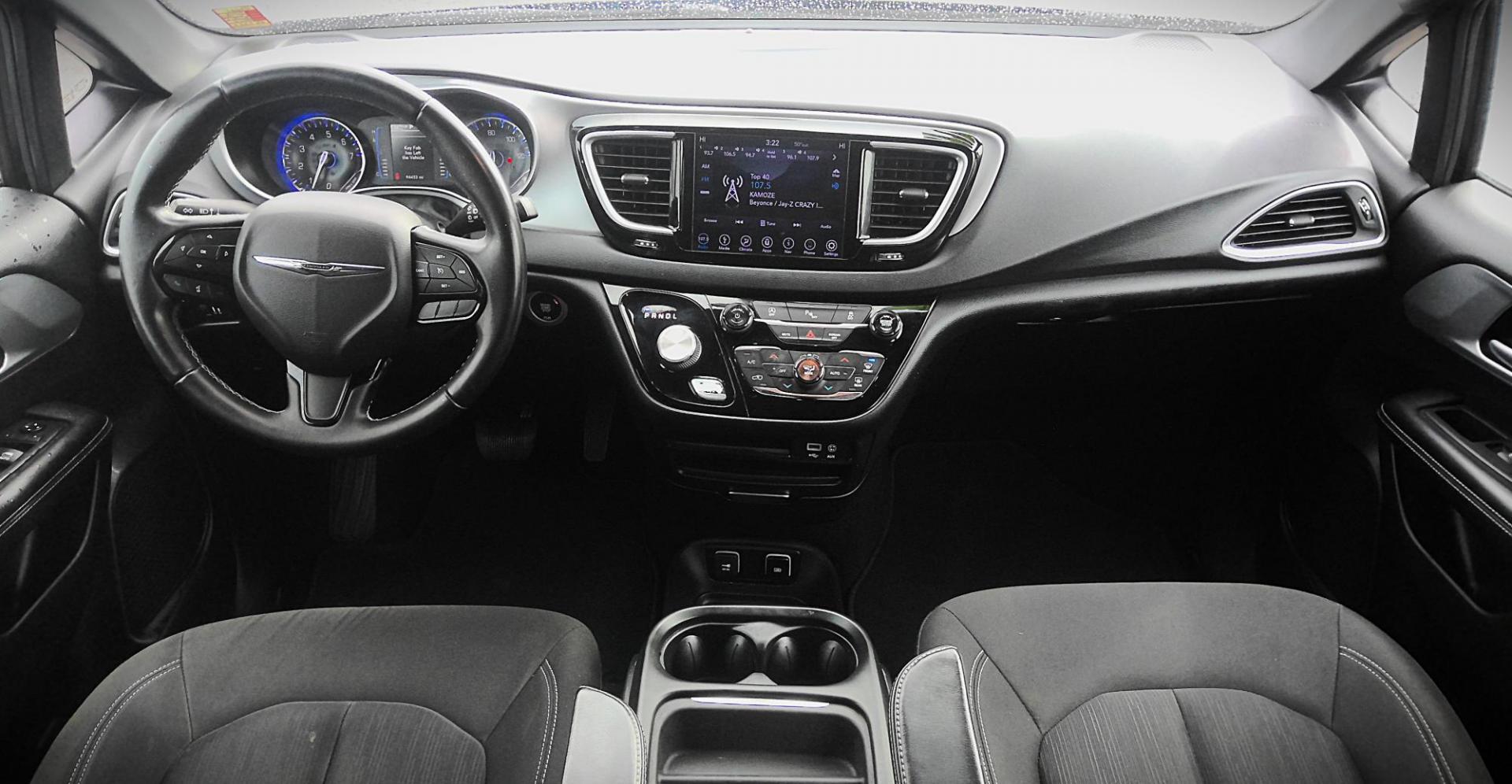 2018 BLACK Chrysler Pacifica Touring Plus (2C4RC1FG0JR) with an 3.6L V6 DOHC 24V engine, 9A transmission, located at 502 S. Riverside Avenue, Medford, OR, 97501, (541) 773-3136, 42.322803, -122.867477 - Photo#10