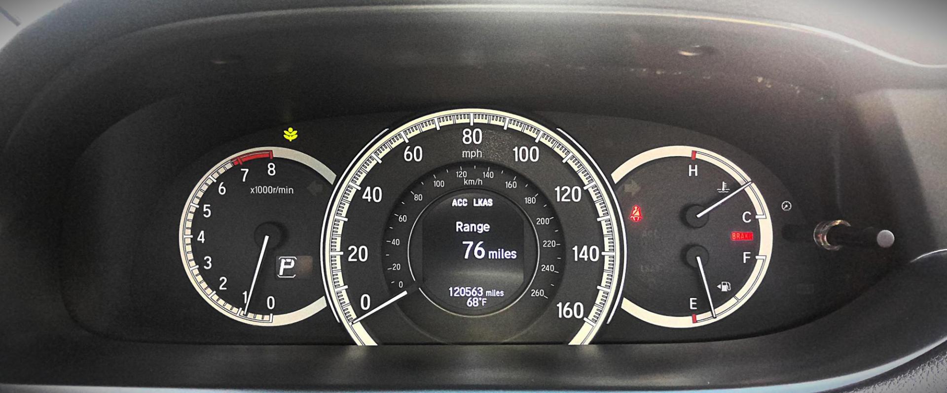 2016 WHITE Honda Accord Touring V6 Sedan 6-Spd AT (1HGCR3F94GA) with an 3.5L V6 SOHC 24V engine, 6A transmission, located at 502 S. Riverside Avenue, Medford, OR, 97501, (541) 773-3136, 42.322803, -122.867477 - Photo#13