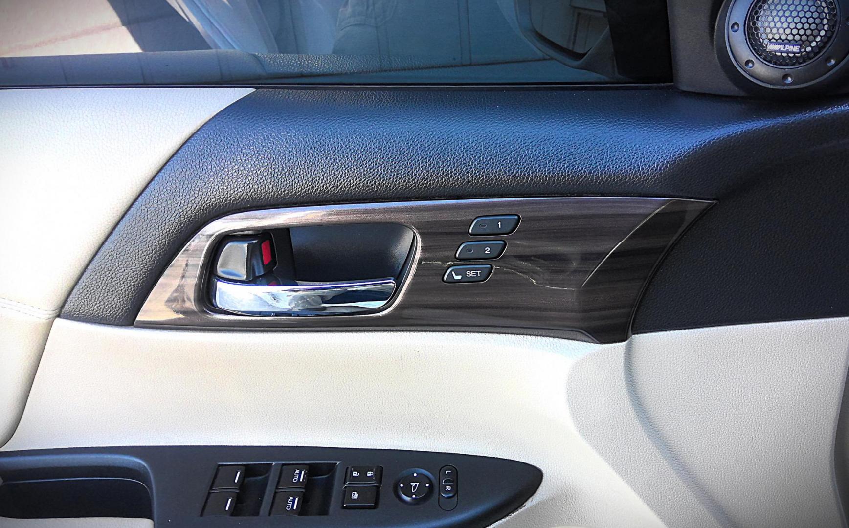 2016 WHITE Honda Accord Touring V6 Sedan 6-Spd AT (1HGCR3F94GA) with an 3.5L V6 SOHC 24V engine, 6A transmission, located at 502 S. Riverside Avenue, Medford, OR, 97501, (541) 773-3136, 42.322803, -122.867477 - Photo#8