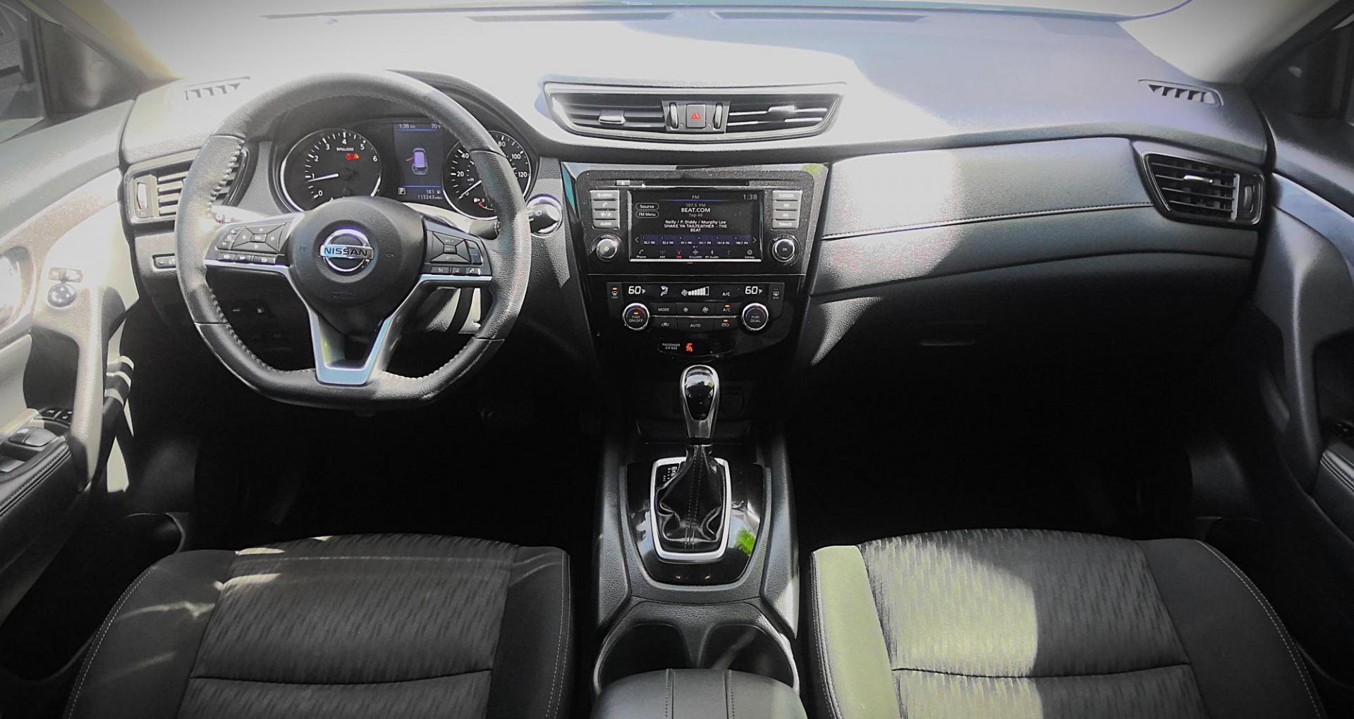 2020 WHITE Nissan Rogue S AWD (KNMAT2MV2LP) with an 2.5L L4 DOHC 16V engine, CVT transmission, located at 502 S. Riverside Avenue, Medford, OR, 97501, (541) 773-3136, 42.322803, -122.867477 - Photo#6