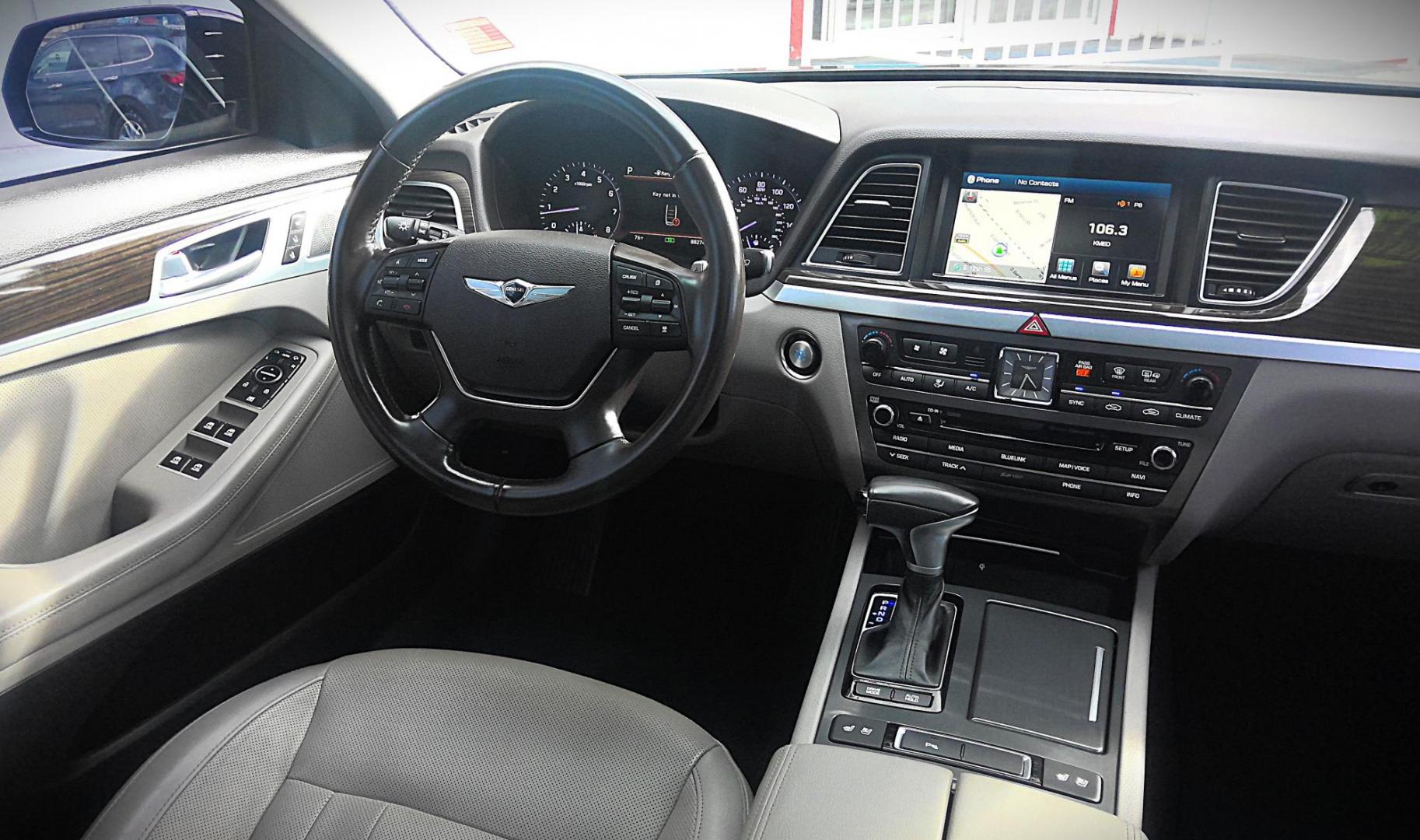 2018 BLACK Genesis G80 3.8 (KMHGN4JE1JU) with an 3.8L V6 DOHC 24V engine, 8A transmission, located at 502 S. Riverside Avenue, Medford, OR, 97501, (541) 773-3136, 42.322803, -122.867477 - Photo#7