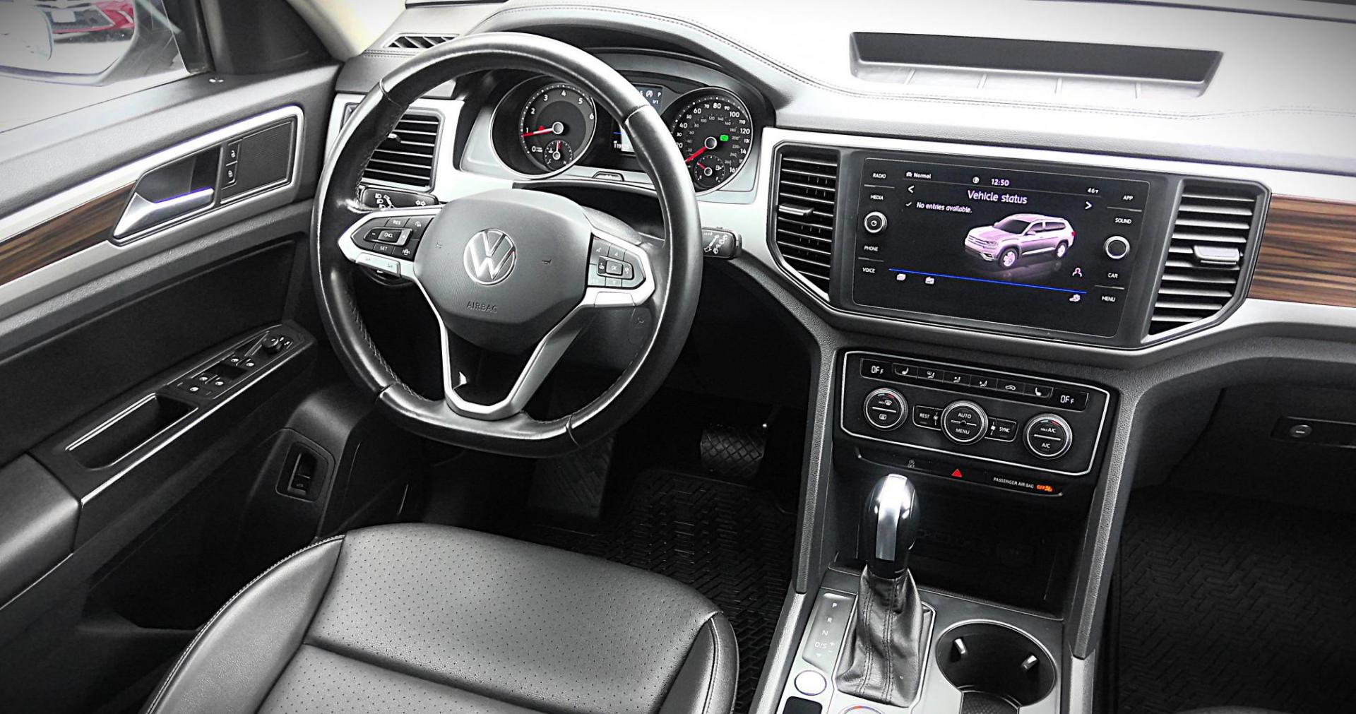 2021 GRAY Volkswagen Atlas SE 4MOTION (1V2LP2CA8MC) with an 2.0L L4 DOHC 16V engine, 8A transmission, located at 502 S. Riverside Avenue, Medford, OR, 97501, (541) 773-3136, 42.322803, -122.867477 - Photo#10