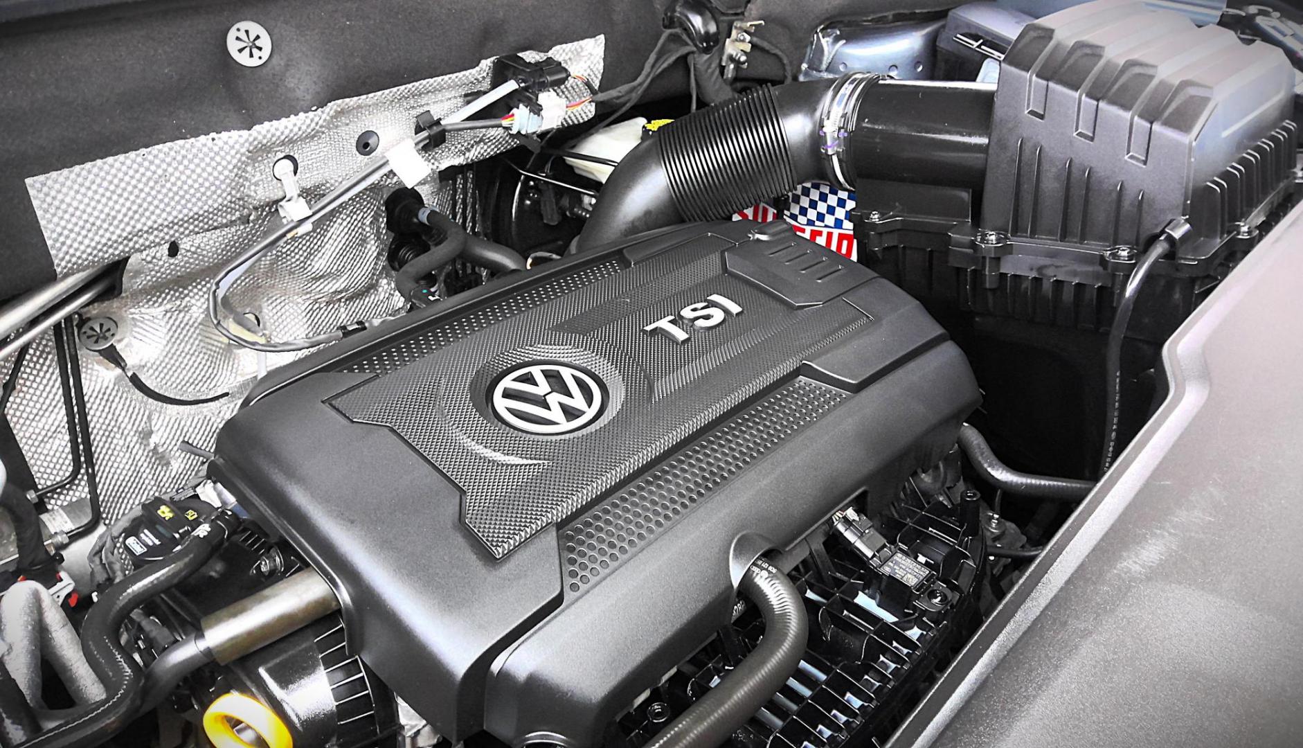 2021 GRAY Volkswagen Atlas SE 4MOTION (1V2LP2CA8MC) with an 2.0L L4 DOHC 16V engine, 8A transmission, located at 502 S. Riverside Avenue, Medford, OR, 97501, (541) 773-3136, 42.322803, -122.867477 - Photo#14