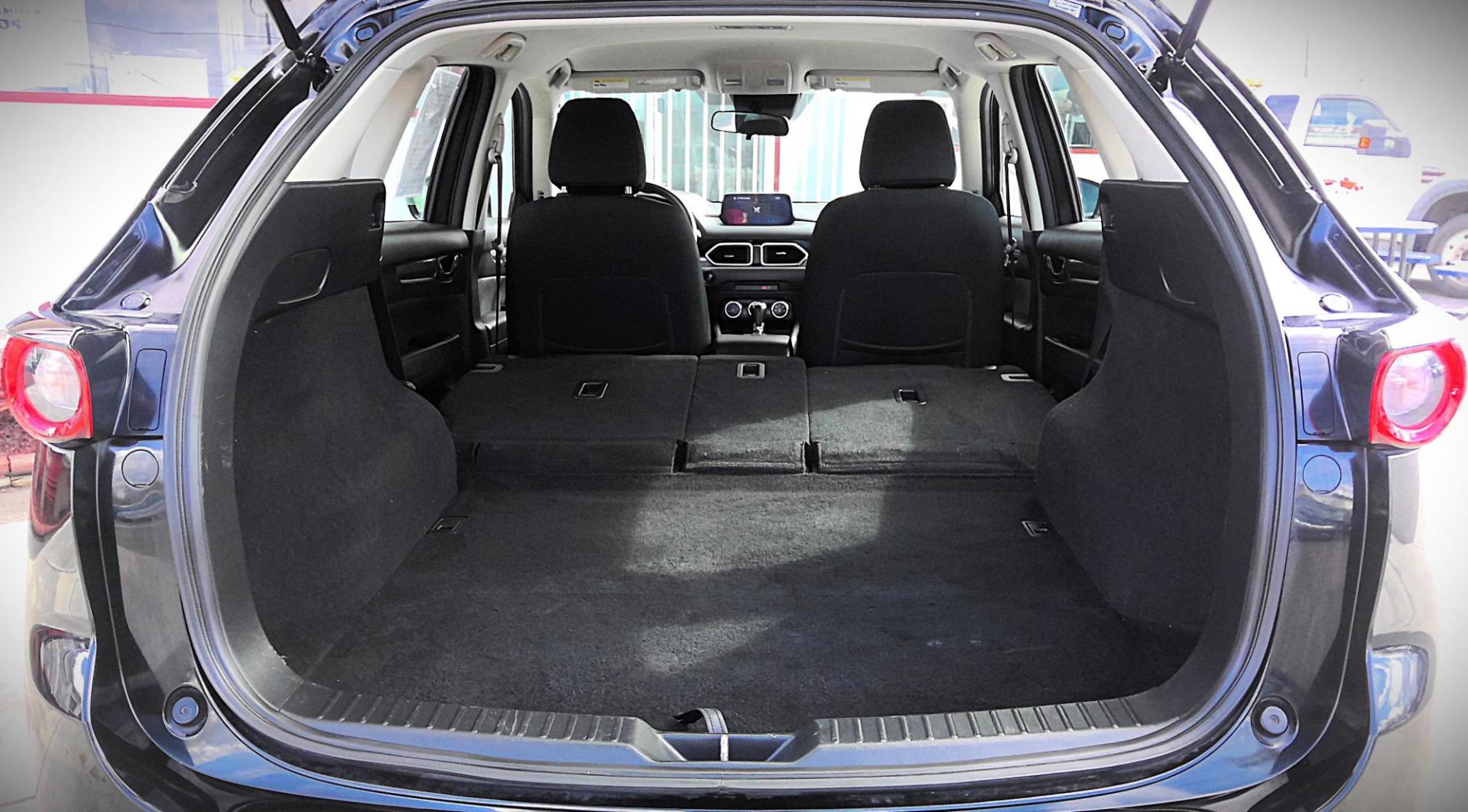 2017 BLACK Mazda CX-5 Sport AWD (JM3KFBBL4H0) with an 2.5L L4 DOHC 16V engine, 6A transmission, located at 502 S. Riverside Avenue, Medford, OR, 97501, (541) 773-3136, 42.322803, -122.867477 - Photo#4