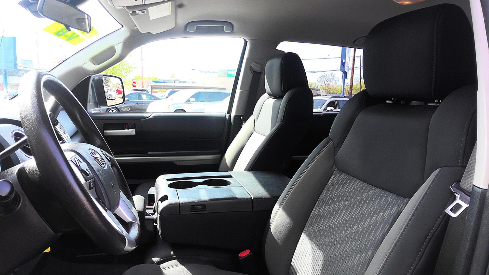 2018 GRAY Toyota Tundra SR5 4.6L V8 CrewMax 4WD (5TFDM5F13JX) with an 4.6L V8 DOHC 32V engine, 6A transmission, located at 502 S. Riverside Avenue, Medford, OR, 97501, (541) 773-3136, 42.322803, -122.867477 - Photo#9