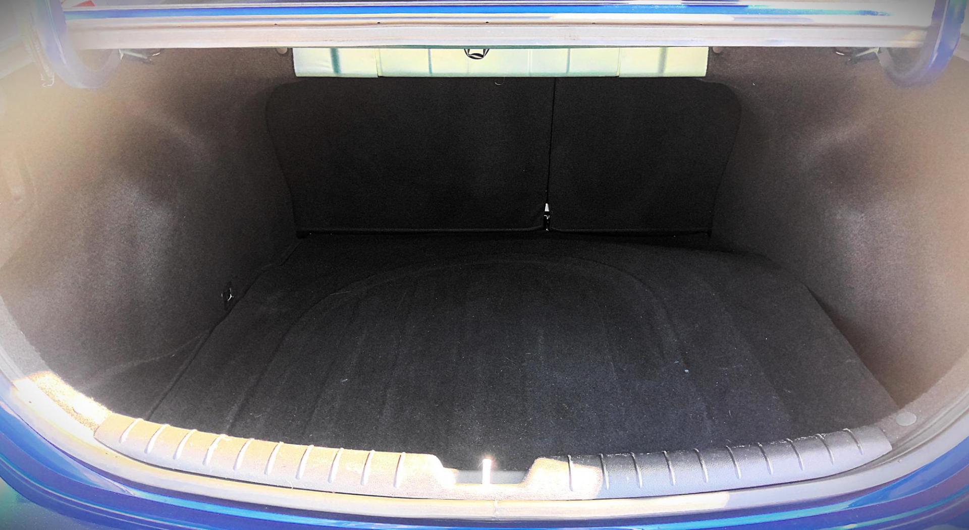 2019 BLUE Hyundai Accent SE 4-Door 6A (3KPC24A36KE) with an 1.6L L4 DOHC 16V engine, 6A transmission, located at 502 S. Riverside Avenue, Medford, OR, 97501, (541) 773-3136, 42.322803, -122.867477 - Photo#3