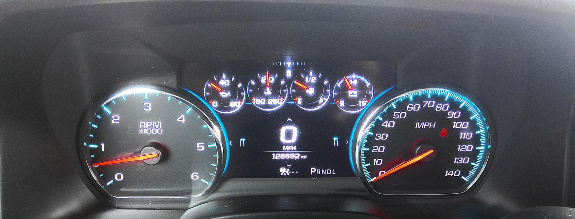 2017 GRAY GMC Yukon XL Denali 4WD (1GKS2HKJ5HR) with an 6.2L V8 OHV 16V engine, 6A transmission, located at 502 S. Riverside Avenue, Medford, OR, 97501, (541) 773-3136, 42.322803, -122.867477 - Photo#13