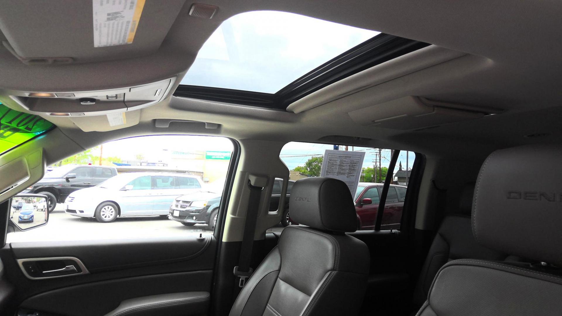 2017 GRAY GMC Yukon XL Denali 4WD (1GKS2HKJ5HR) with an 6.2L V8 OHV 16V engine, 6A transmission, located at 502 S. Riverside Avenue, Medford, OR, 97501, (541) 773-3136, 42.322803, -122.867477 - Photo#16