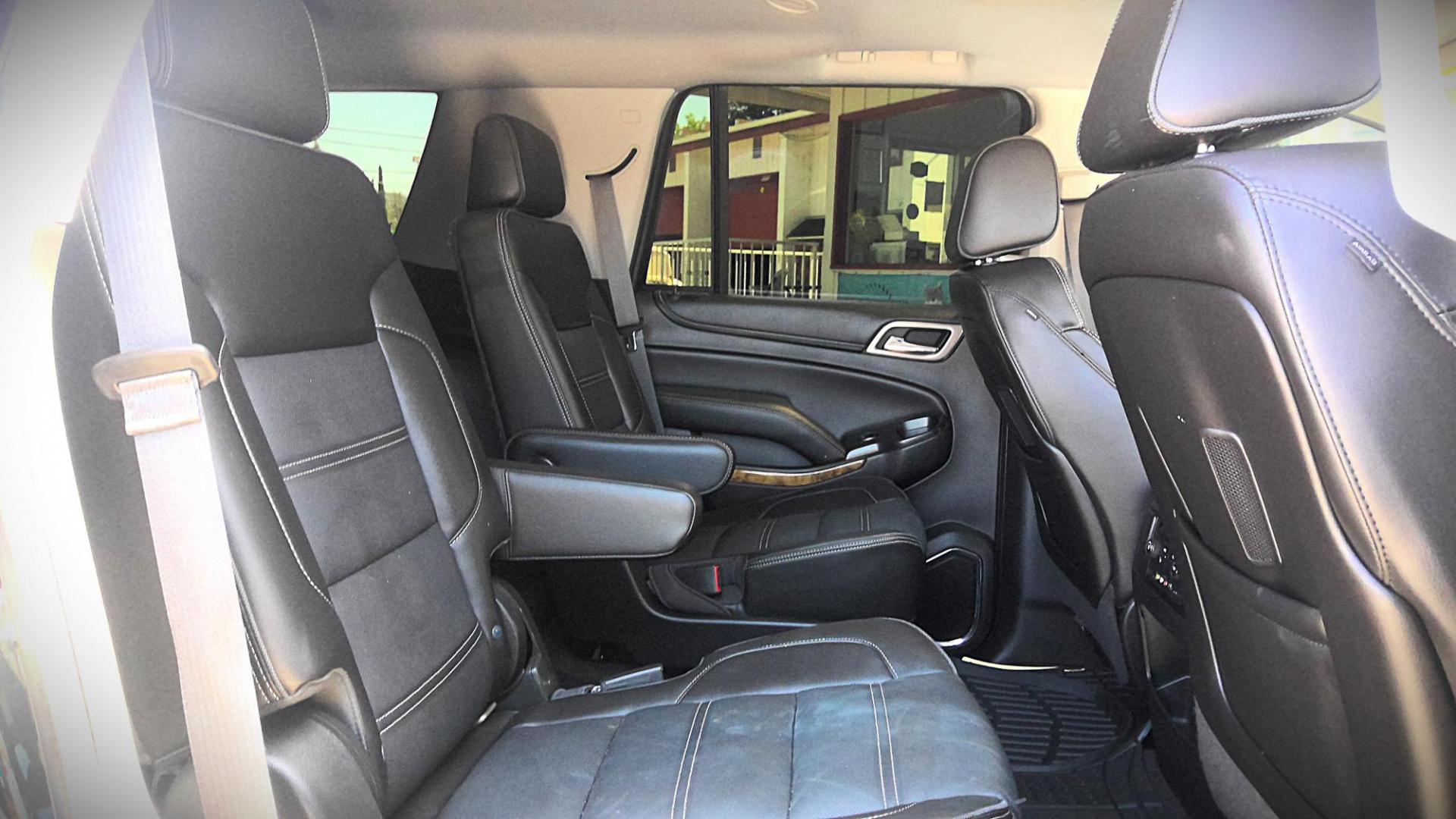 2015 BLACK GMC Yukon Denali 4WD (1GKS2CKJ4FR) with an 6.2L V8 OHV 16V engine, 6-Speed Automatic transmission, located at 502 S. Riverside Avenue, Medford, OR, 97501, (541) 773-3136, 42.322803, -122.867477 - Photo#7