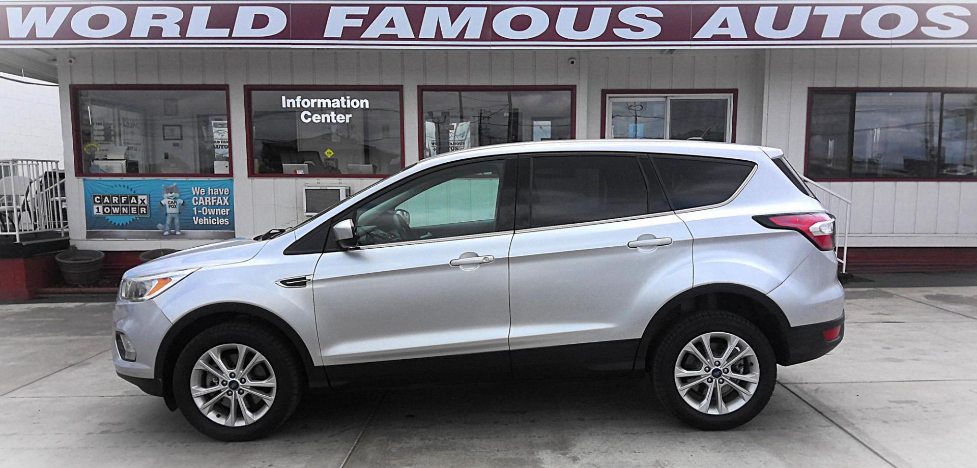 2017 SILVER Ford Escape SE 4WD (1FMCU9G9XHU) with an 2.0L L4 DOHC 16V engine, 6A transmission, located at 502 S. Riverside Avenue, Medford, OR, 97501, (541) 773-3136, 42.322803, -122.867477 - Photo#0
