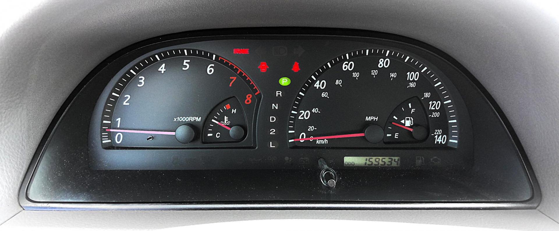 2003 SILVER Toyota Camry LE (JTDBE32KX30) with an 2.4L L4 DOHC 16V engine, located at 502 S. Riverside Avenue, Medford, OR, 97501, (541) 773-3136, 42.322803, -122.867477 - Photo#7