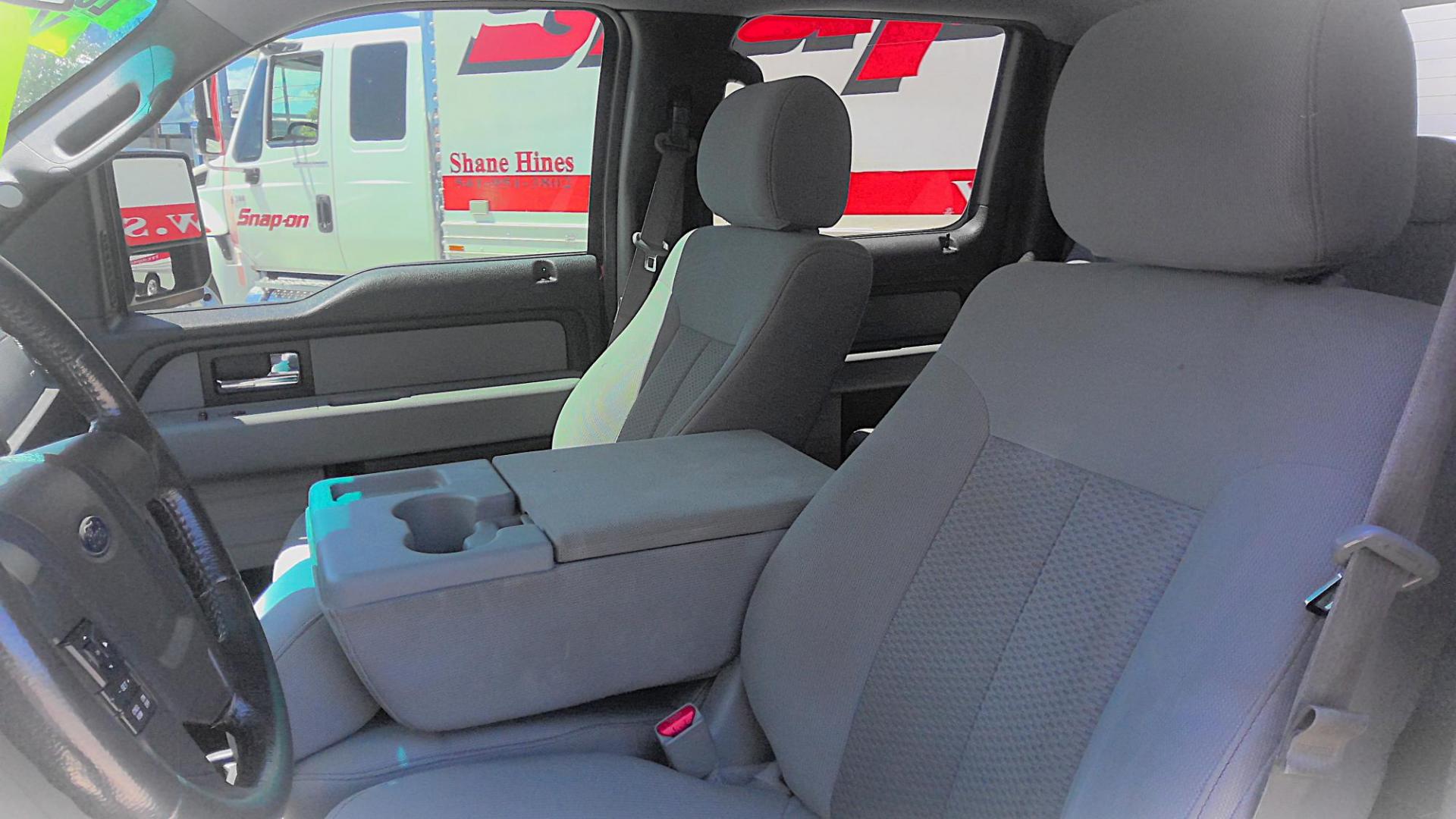 2014 RED Ford F-150 FX4 SuperCrew 5.5-ft. Bed 4WD (1FTFW1ET3EF) with an 3.5L V6 TURBO engine, 6-Speed Automatic transmission, located at 502 S. Riverside Avenue, Medford, OR, 97501, (541) 773-3136, 42.322803, -122.867477 - Photo#6