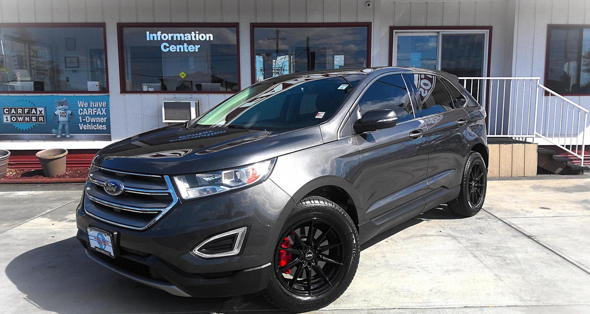 2018 GRAY Ford Edge SEL AWD (2FMPK4J91JB) with an 2.0L L4 DOHC 16V engine, 6A transmission, located at 502 S. Riverside Avenue, Medford, OR, 97501, (541) 773-3136, 42.322803, -122.867477 - Photo#1