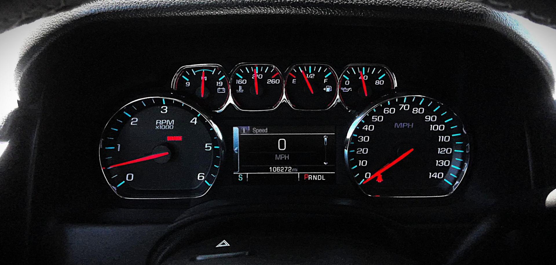 2020 WHITE GMC Yukon SLT 4WD (1GKS2BKC8LR) with an 5.3L V8 OHV 16V FFV engine, 6A transmission, located at 502 S. Riverside Avenue, Medford, OR, 97501, (541) 773-3136, 42.322803, -122.867477 - Photo#16