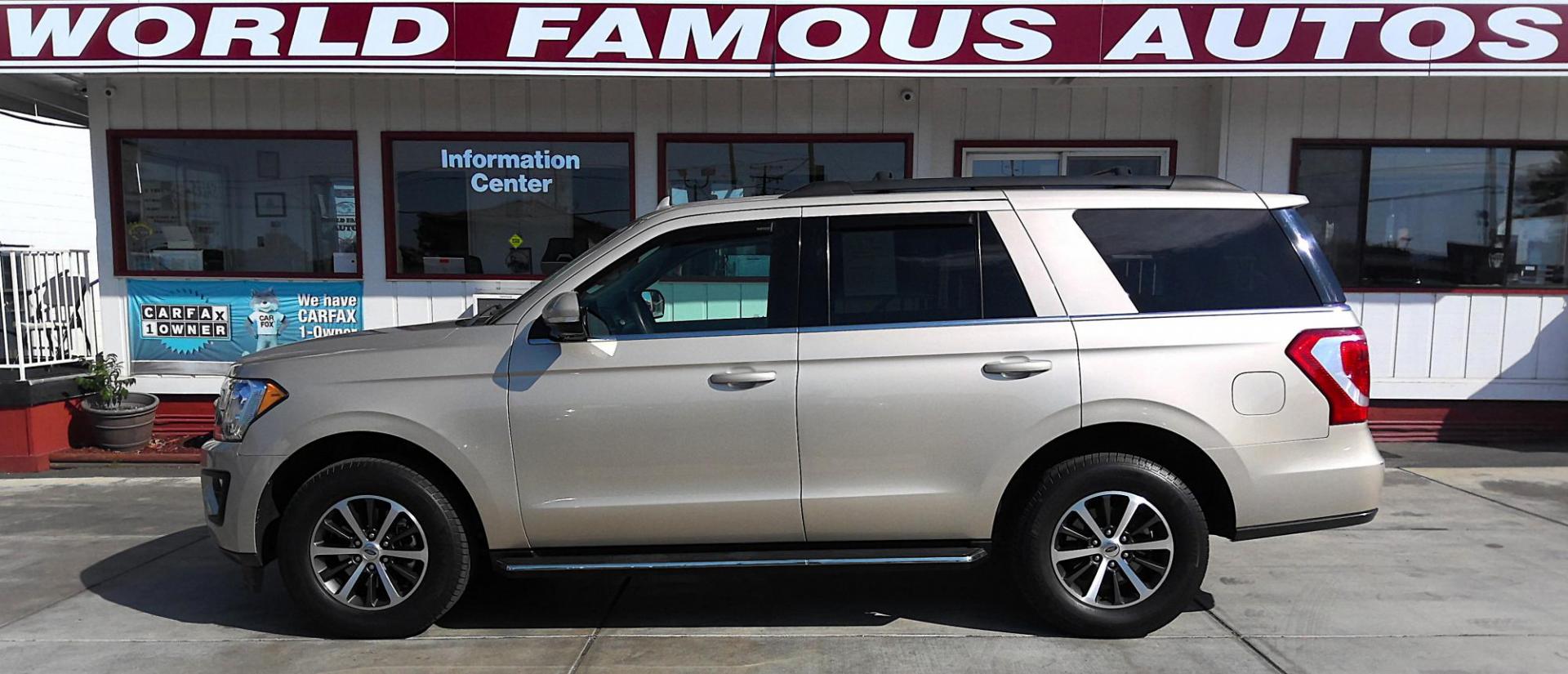 2018 GOLD Ford Expedition XLT 4WD (1FMJU1JT2JE) with an 3.5L V6 DOHC 24V FFV engine, 6A transmission, located at 502 S. Riverside Avenue, Medford, OR, 97501, (541) 773-3136, 42.322803, -122.867477 - Photo#0