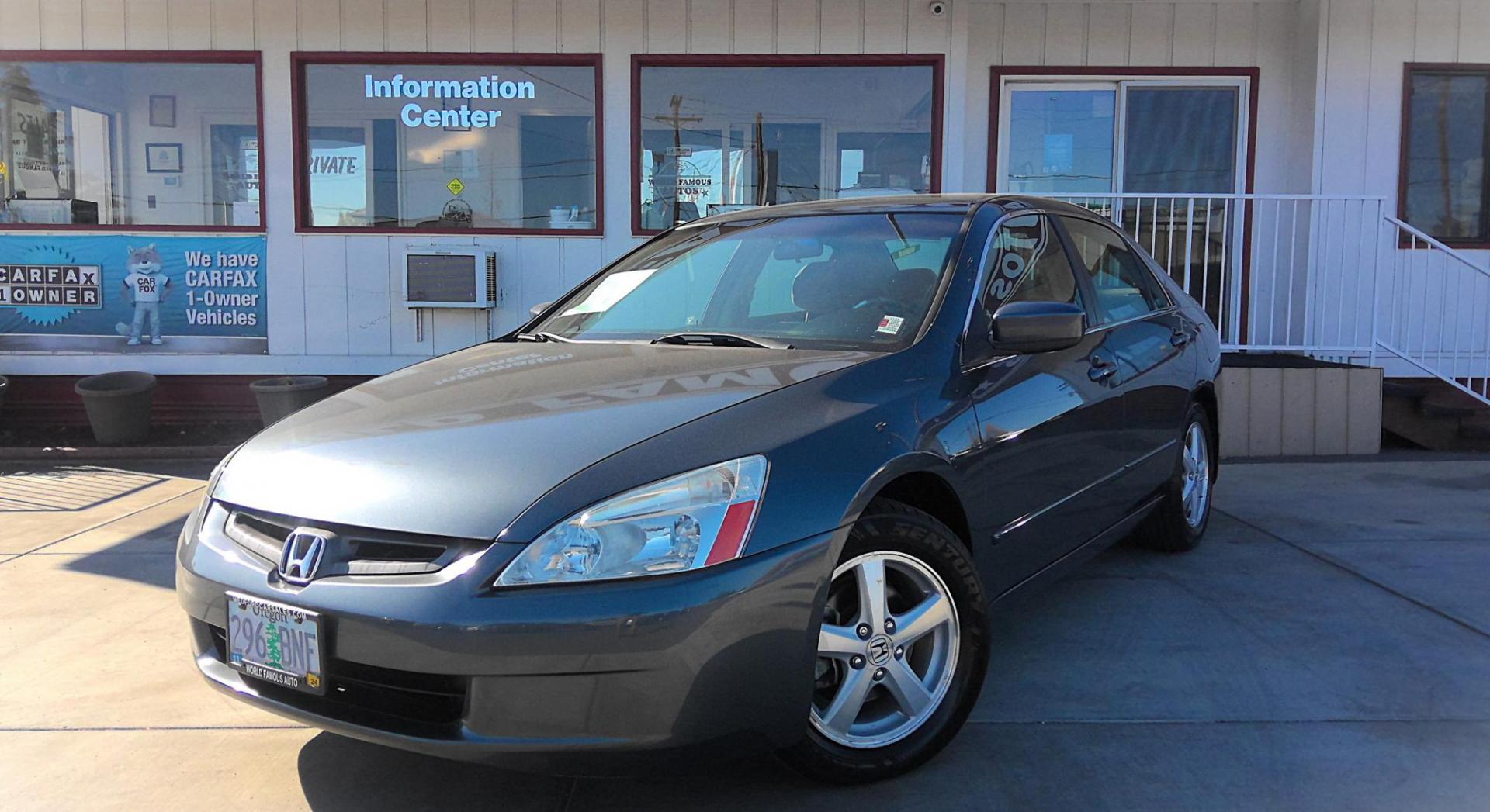 2005 GRAY Honda Accord EX Sedan AT (JHMCM56735C) with an 2.4L L4 DOHC 16V engine, 5-Speed Automatic transmission, located at 502 S. Riverside Avenue, Medford, OR, 97501, (541) 773-3136, 42.322803, -122.867477 - Photo#1