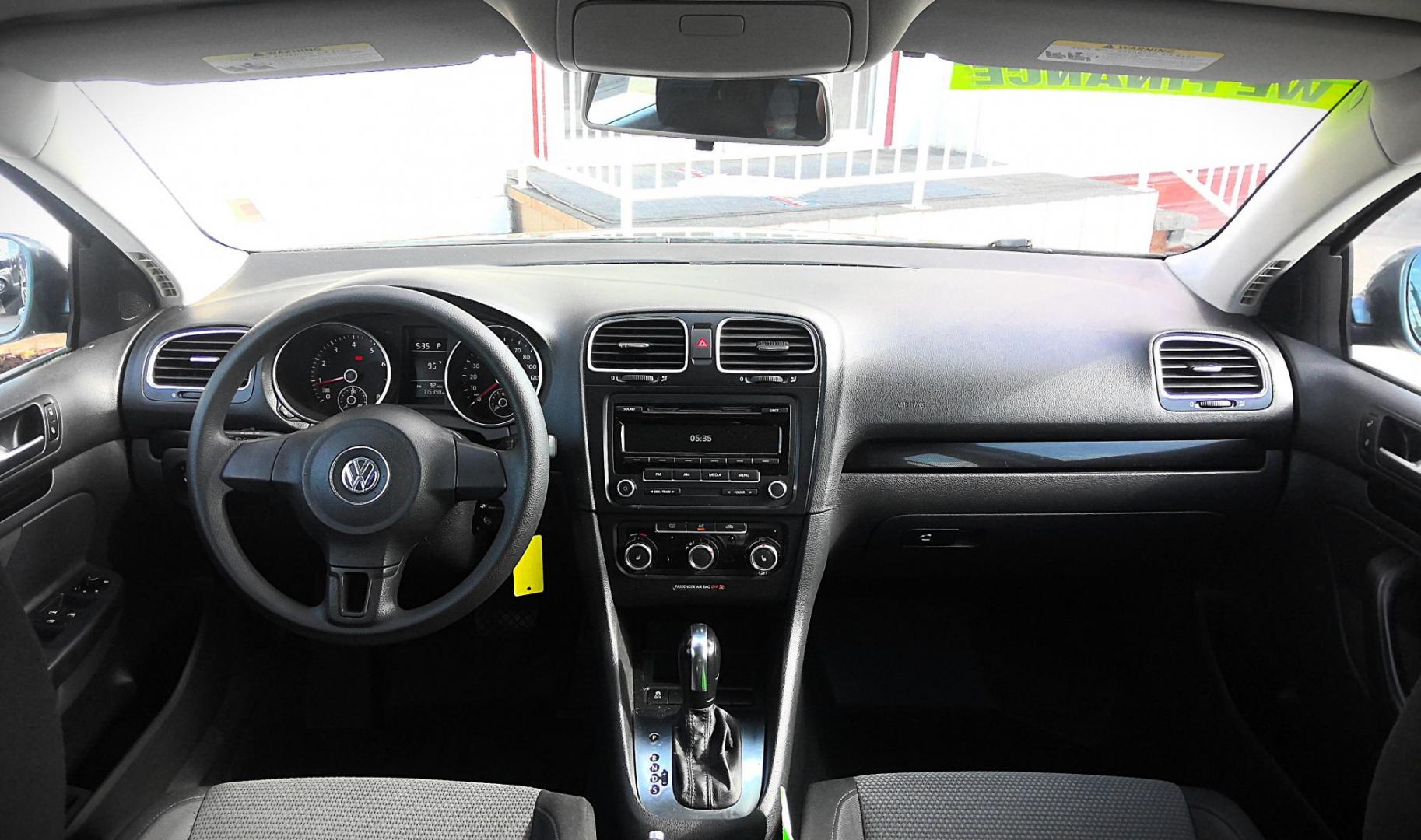 2012 GRAY Volkswagen Jetta SportWagen 2.5L SE PZEV (3VWPP7AJ7CM) with an 2.5L L5 DOHC 20V engine, 6-Speed Automatic transmission, located at 502 S. Riverside Avenue, Medford, OR, 97501, (541) 773-3136, 42.322803, -122.867477 - Photo#6