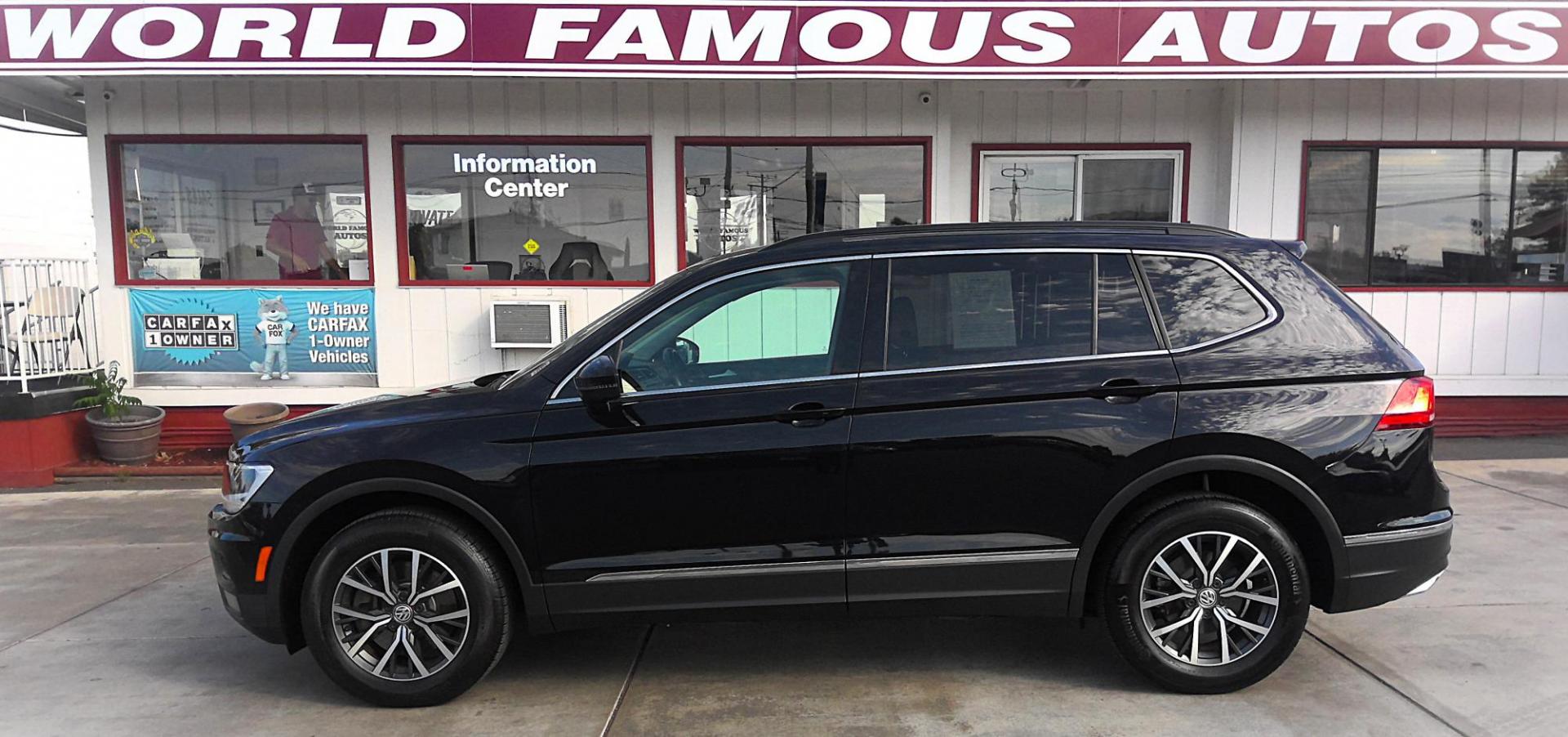 2018 BLACK Volkswagen Tiguan SE (3VV3B7AX3JM) with an 2.0L L4 DOHC 16V TURBO engine, 8A transmission, located at 502 S. Riverside Avenue, Medford, OR, 97501, (541) 773-3136, 42.322803, -122.867477 - Photo#0