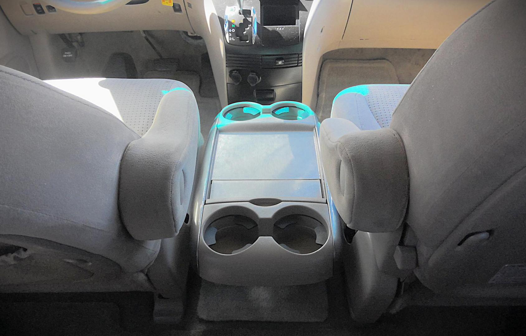2006 BLUE Toyota Sienna CE 7-Passenger Seating (5TDZA23C26S) with an 3.3L V6 DOHC 24V engine, 5-Speed Automatic Overdrive transmission, located at 502 S. Riverside Avenue, Medford, OR, 97501, (541) 773-3136, 42.322803, -122.867477 - Photo#11
