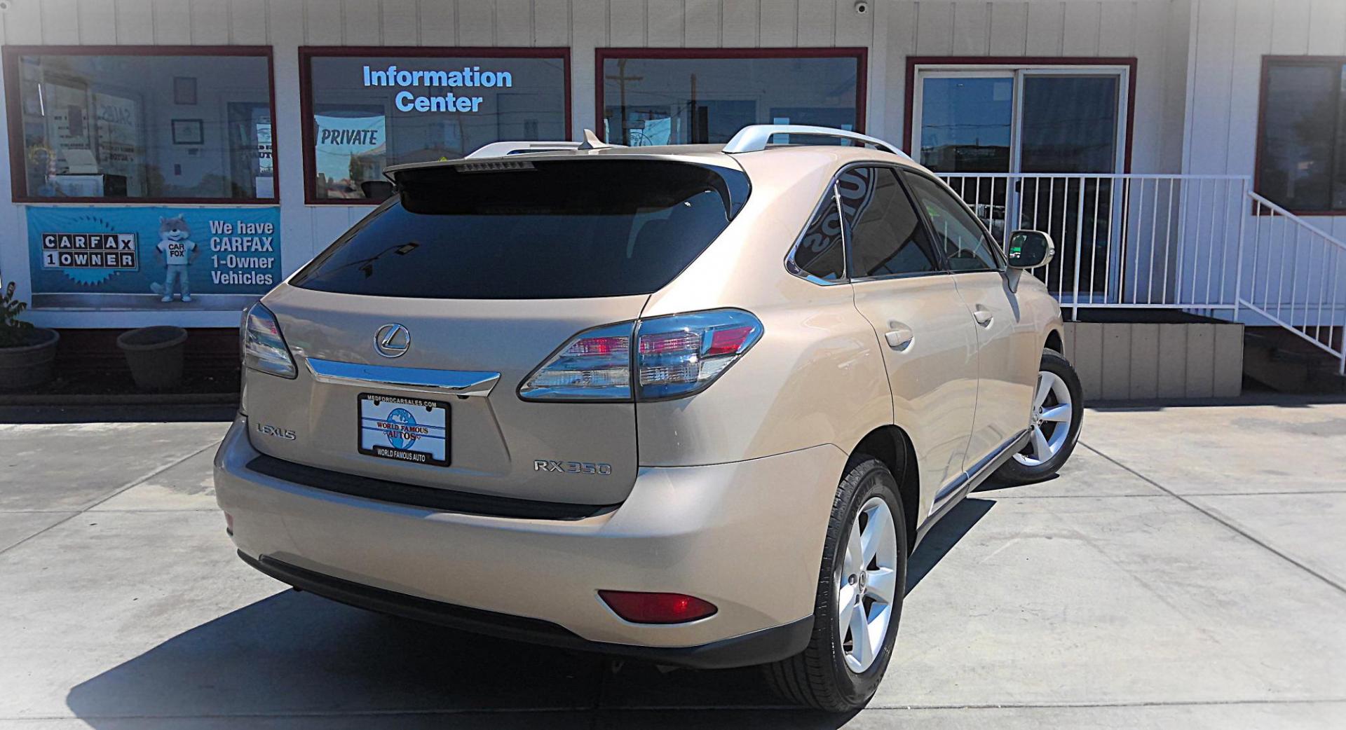 2010 GOLD Lexus RX 350 AWD (2T2BK1BAXAC) with an 3.5L V6 DOHC 24V engine, 5-Speed Automatic transmission, located at 502 S. Riverside Avenue, Medford, OR, 97501, (541) 773-3136, 42.322803, -122.867477 - Photo#2
