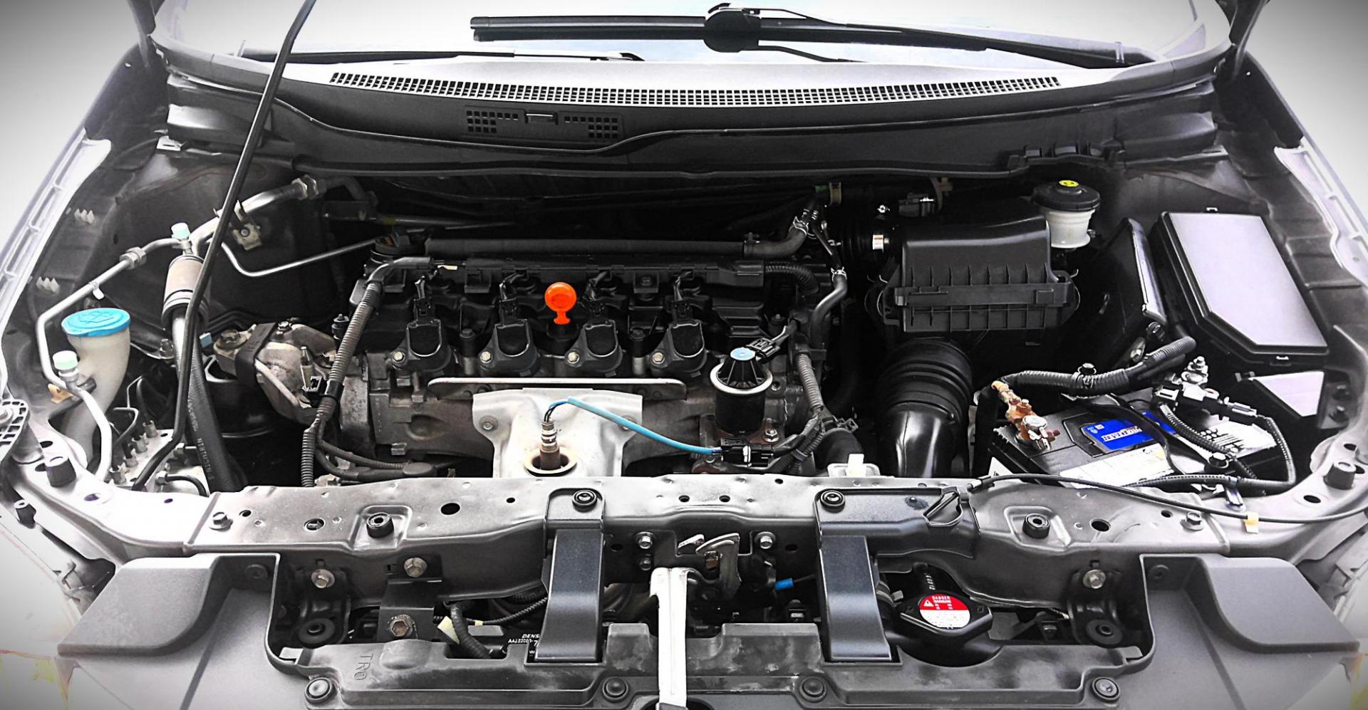 2012 GRAY Honda Civic HF Sedan 5-Speed AT (2HGFB2F6XCH) with an 1.8L L4 SOHC 16V engine, 5-Speed Automatic transmission, located at 502 S. Riverside Avenue, Medford, OR, 97501, (541) 773-3136, 42.322803, -122.867477 - Photo#10