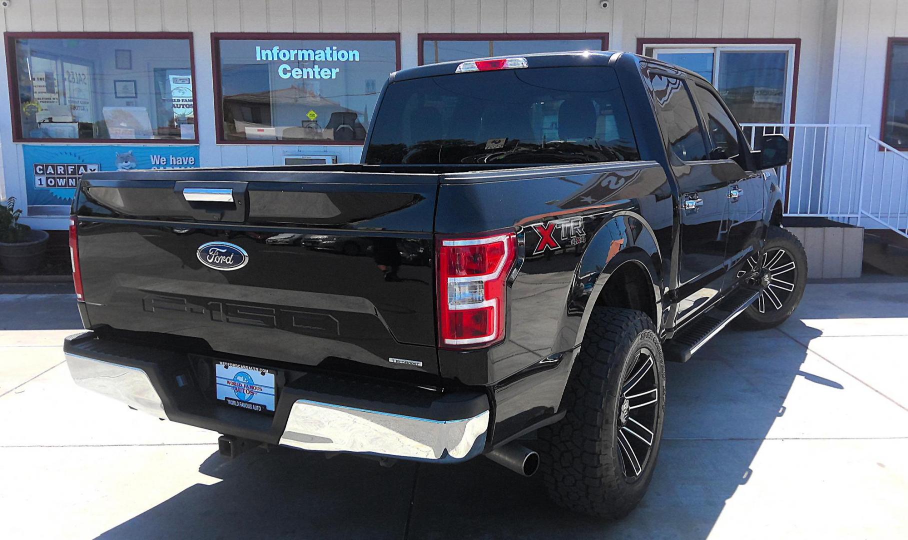 2018 BLACK Ford F-150 XLT SuperCrew 5.5-ft. Bed 4WD (1FTEW1EG7JK) with an 3.5L V6 TURBO engine, 6A transmission, located at 502 S. Riverside Avenue, Medford, OR, 97501, (541) 773-3136, 42.322803, -122.867477 - Photo#2