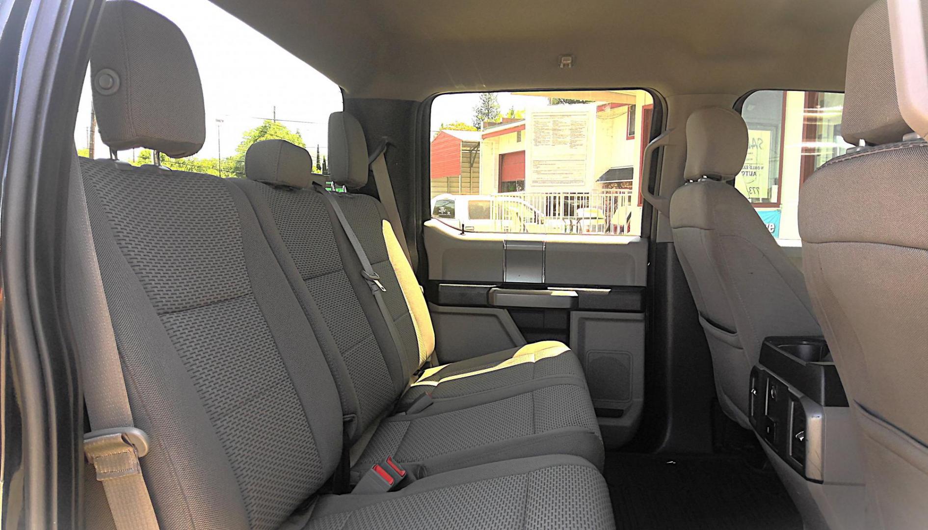 2018 BLACK Ford F-150 XLT SuperCrew 5.5-ft. Bed 4WD (1FTEW1EG7JK) with an 3.5L V6 TURBO engine, 6A transmission, located at 502 S. Riverside Avenue, Medford, OR, 97501, (541) 773-3136, 42.322803, -122.867477 - Photo#5