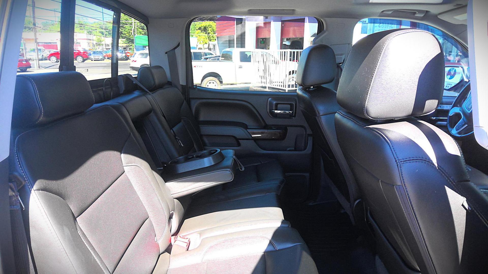 2016 BLUE GMC Sierra 1500 SLT Crew Cab Long Box 4WD (3GTU2NEJXGG) with an 6.2L V8 OHV 16V engine, 6A transmission, located at 502 S. Riverside Avenue, Medford, OR, 97501, (541) 773-3136, 42.322803, -122.867477 - Photo#5