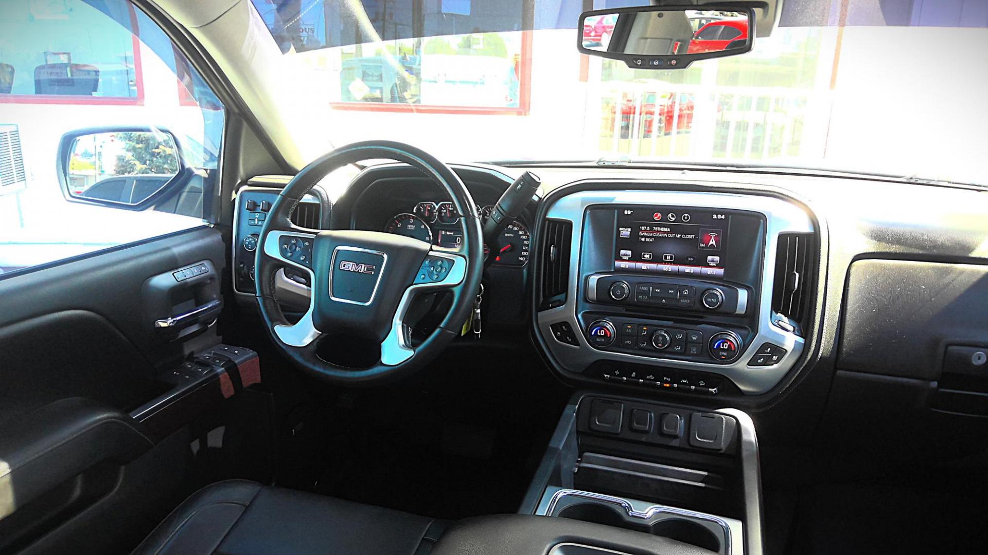 2016 BLUE GMC Sierra 1500 SLT Crew Cab Long Box 4WD (3GTU2NEJXGG) with an 6.2L V8 OHV 16V engine, 6A transmission, located at 502 S. Riverside Avenue, Medford, OR, 97501, (541) 773-3136, 42.322803, -122.867477 - Photo#8
