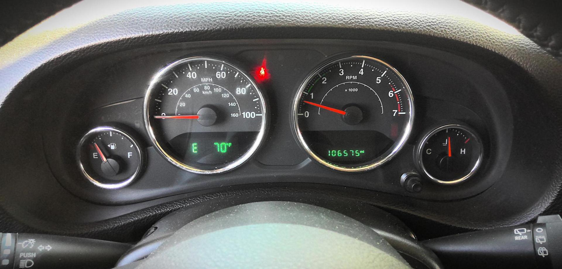 2014 BLUE Jeep Wrangler Unlimited Sahara 4WD (1C4BJWEG9EL) with an 3.6L V6 DOHC 24V FFV engine, located at 502 S. Riverside Avenue, Medford, OR, 97501, (541) 773-3136, 42.322803, -122.867477 - Photo#11