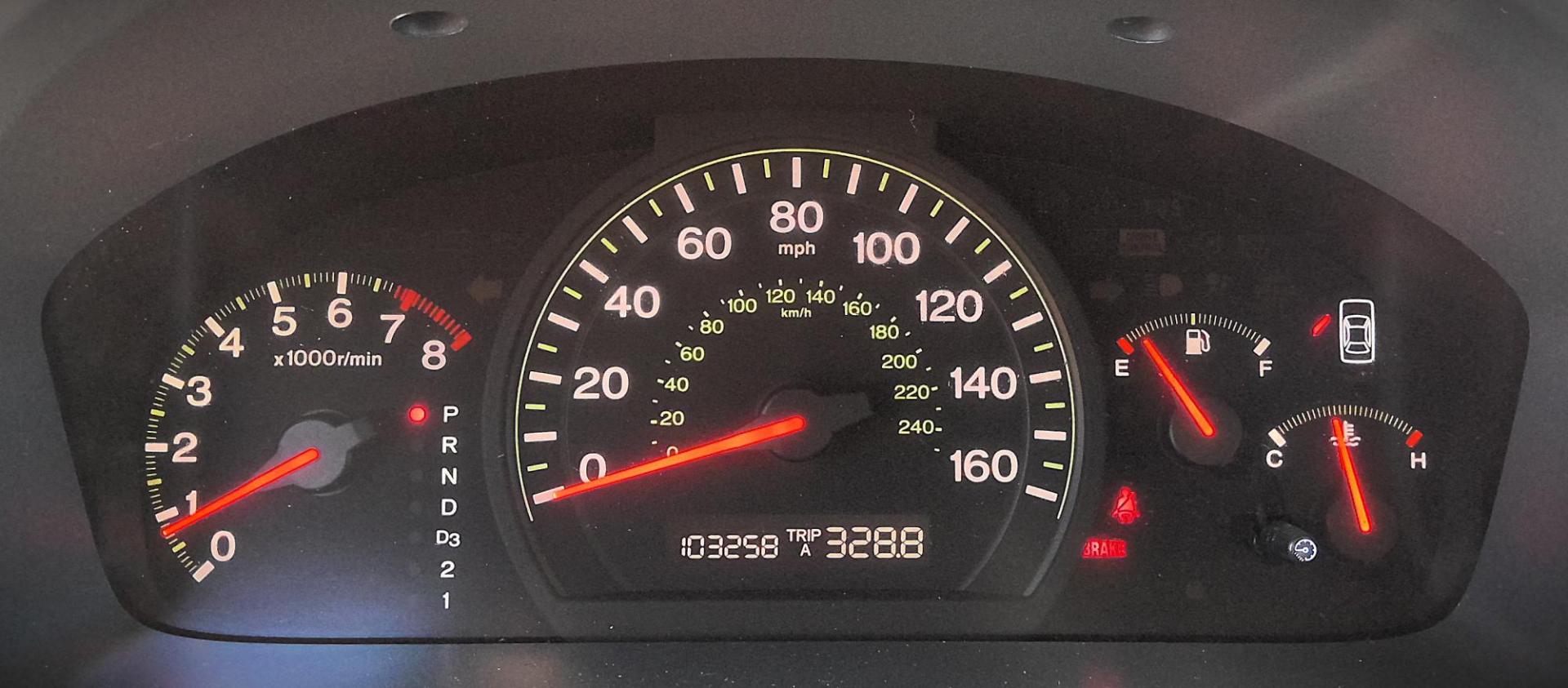 2004 GRAY Honda Accord EX V-6 Sedan AT with Navigation System and XM Radi (1HGCM66854A) with an 3.0L V6 SOHC 24V engine, 5-Speed Automatic Overdrive transmission, located at 502 S. Riverside Avenue, Medford, OR, 97501, (541) 773-3136, 42.322803, -122.867477 - Photo#12