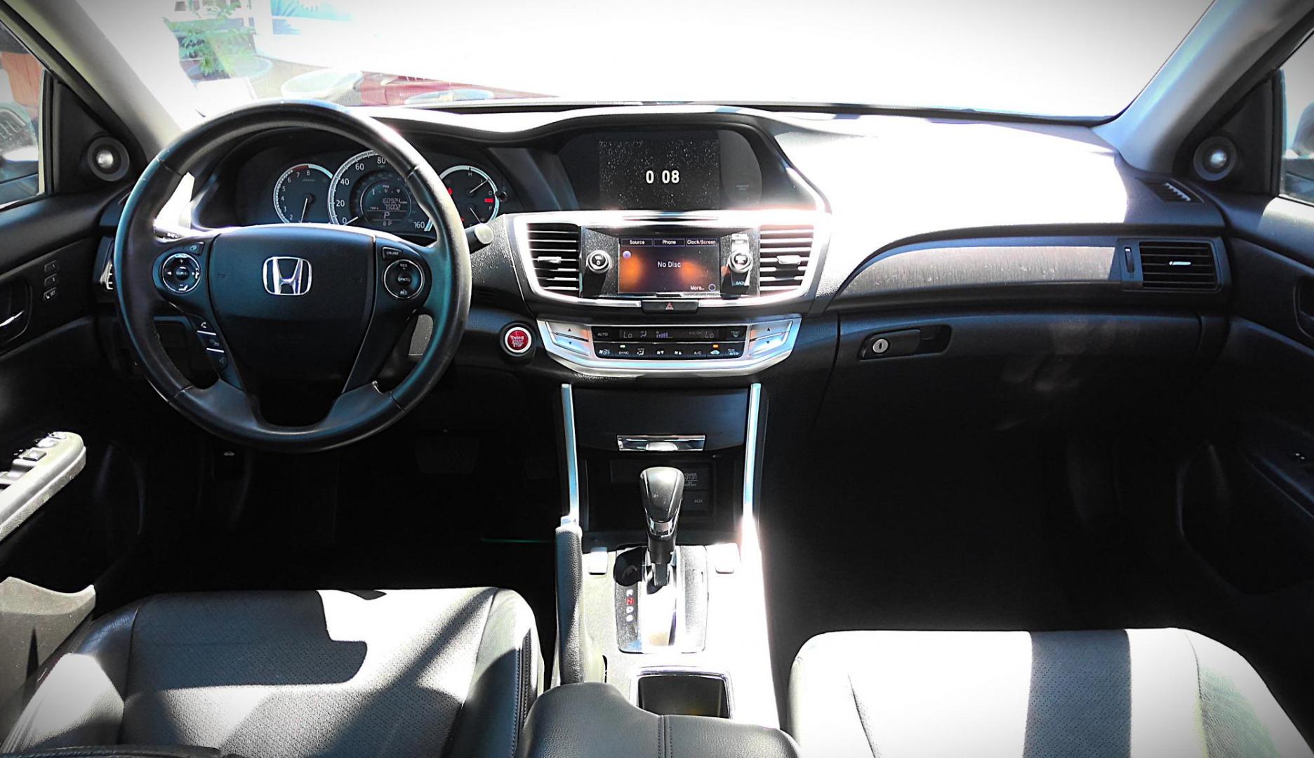2013 GRAY Honda Accord EX-L V6 Sedan AT (1HGCR3F82DA) with an 3.5L V6 SOHC 24V engine, 6-Speed Automatic transmission, located at 502 S. Riverside Avenue, Medford, OR, 97501, (541) 773-3136, 42.322803, -122.867477 - Photo#10