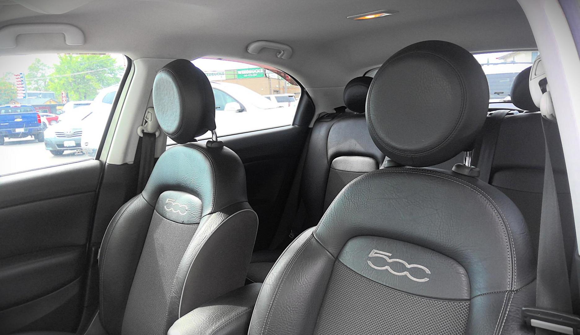 2016 SILVER Fiat 500x Lounge (ZFBCFXCT9GP) with an 2.4L L4 engine, 9-Speed Automatic transmission, located at 502 S. Riverside Avenue, Medford, OR, 97501, (541) 773-3136, 42.322803, -122.867477 - Photo#6
