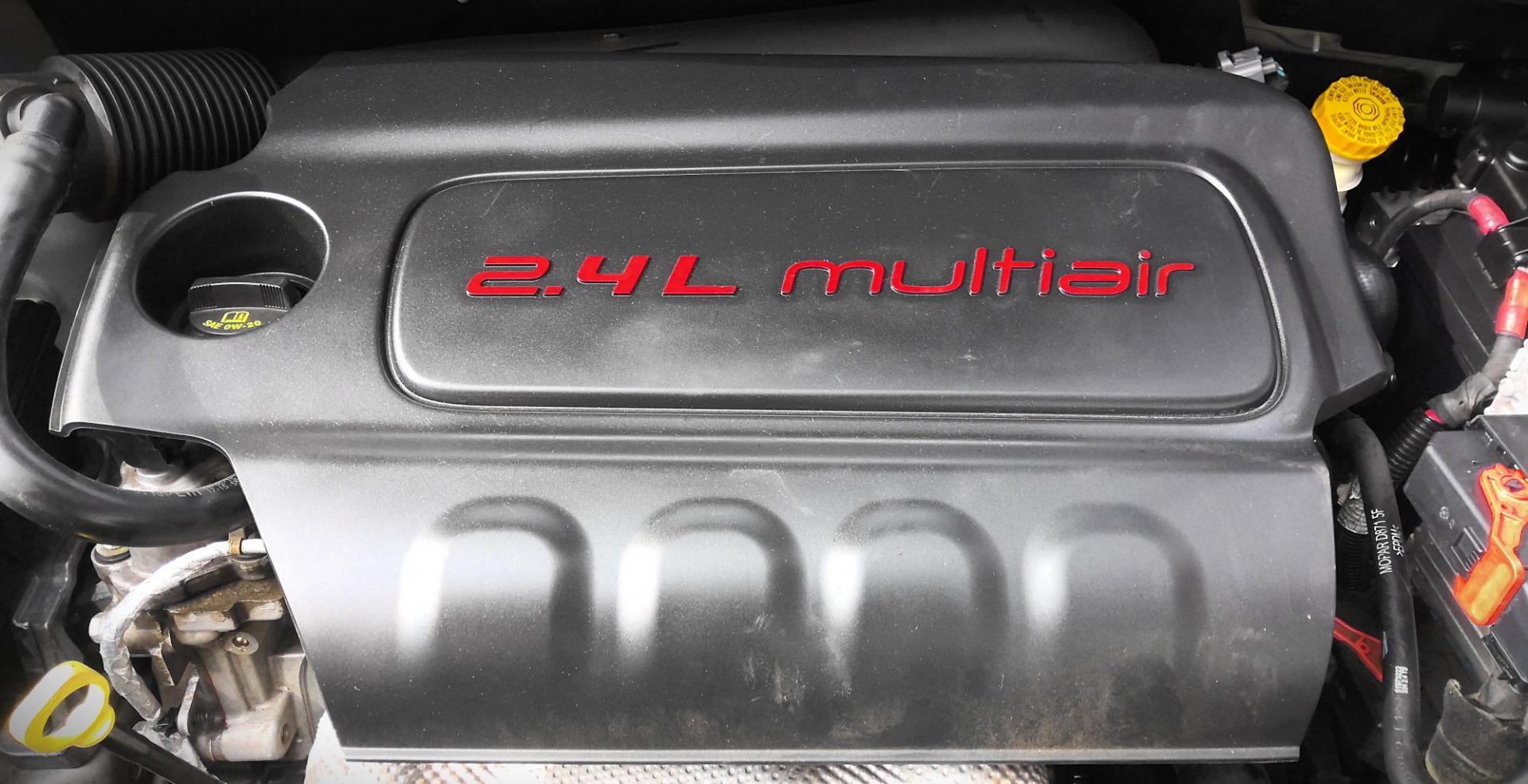 2016 SILVER Fiat 500x Lounge (ZFBCFXCT9GP) with an 2.4L L4 engine, 9-Speed Automatic transmission, located at 502 S. Riverside Avenue, Medford, OR, 97501, (541) 773-3136, 42.322803, -122.867477 - Photo#11
