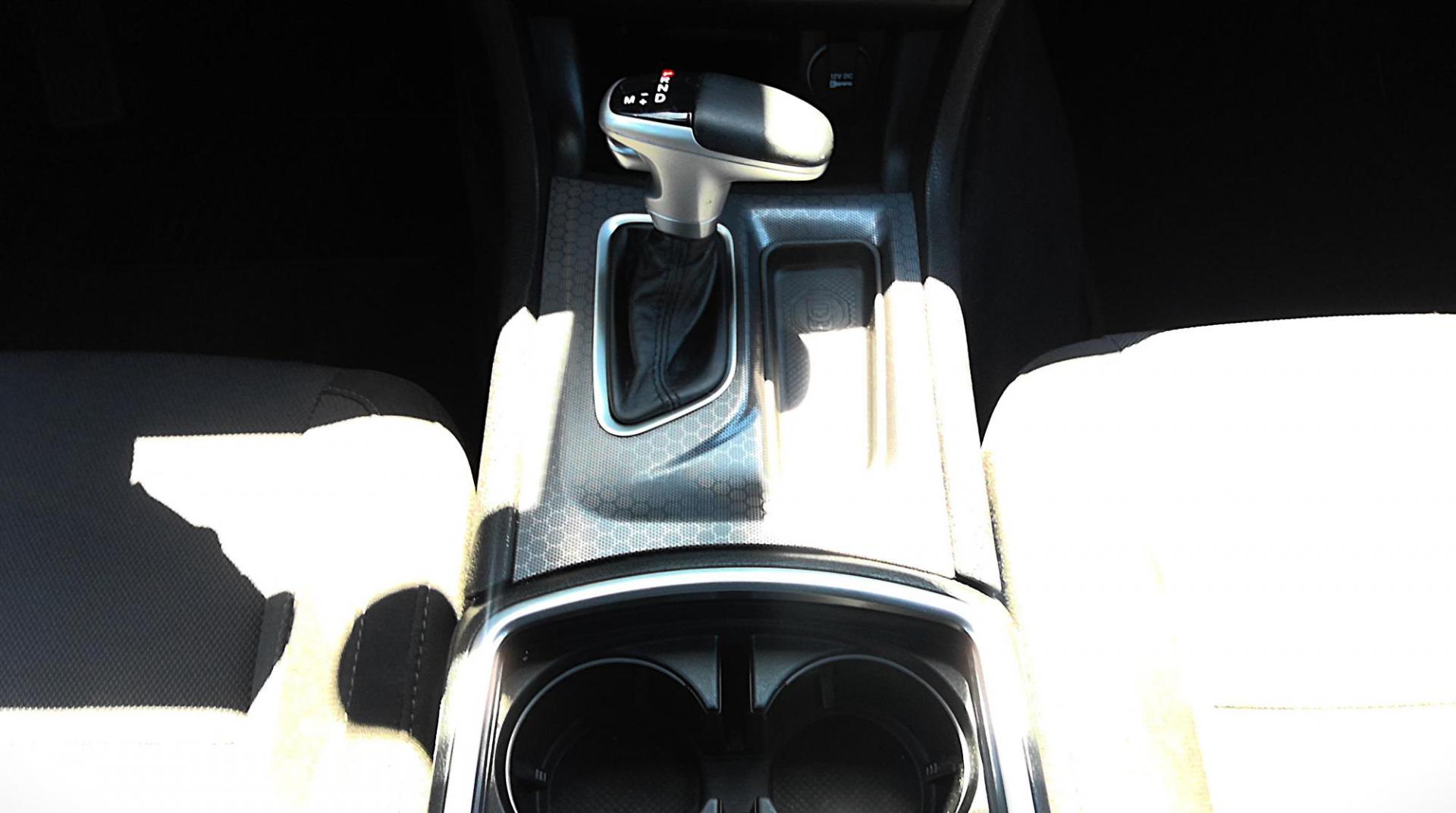 2017 BLACK Dodge Charger SXT AWD (2C3CDXJG1HH) with an 3.6L V6 DOHC 24V engine, 8A transmission, located at 502 S. Riverside Avenue, Medford, OR, 97501, (541) 773-3136, 42.322803, -122.867477 - Photo#11