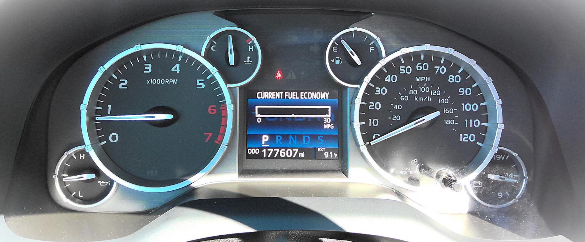 2015 BROWN Toyota Tundra Platinum CrewMax 5.7L 4WD (5TFAY5F1XFX) with an 5.7L V8 DOHC 32V engine, 6-Speed Automatic transmission, located at 502 S. Riverside Avenue, Medford, OR, 97501, (541) 773-3136, 42.322803, -122.867477 - Photo#15