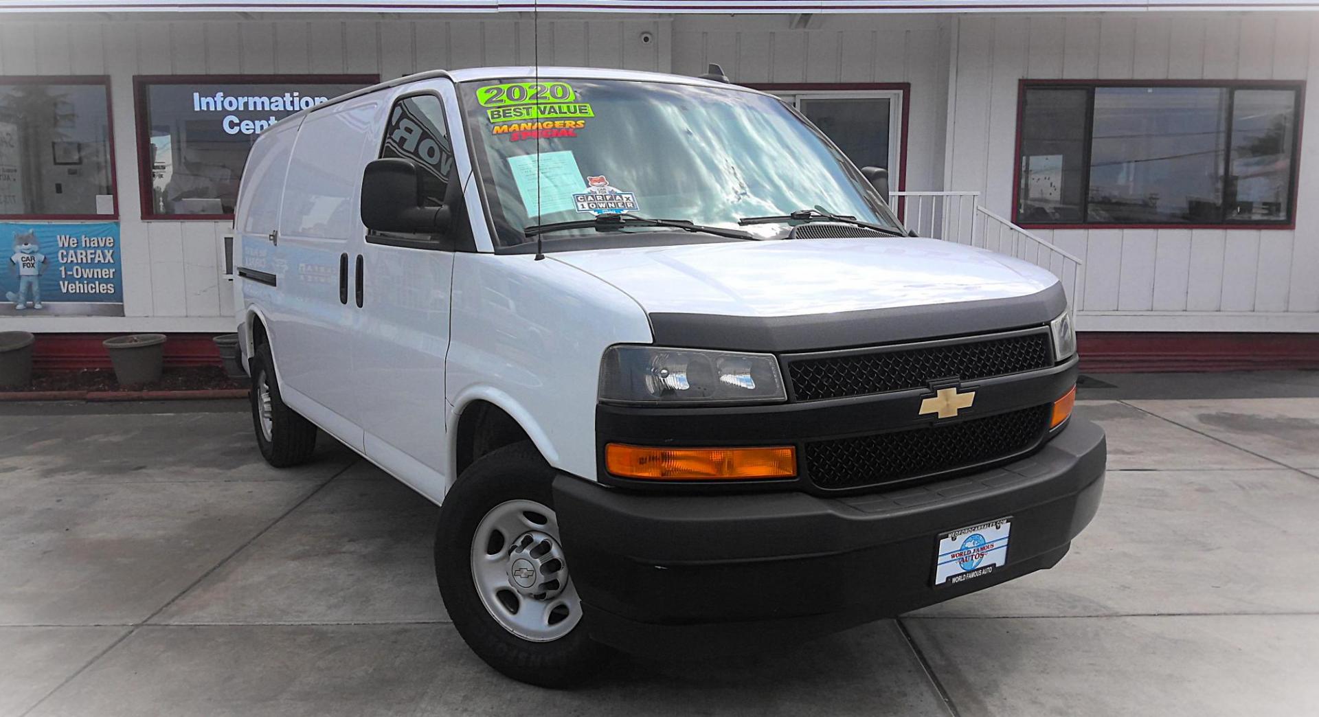 2020 WHITE Chevrolet Express 2500 Cargo (1GCWGAFP5L1) with an 4.3L V6 engine, 6A transmission, located at 502 S. Riverside Avenue, Medford, OR, 97501, (541) 773-3136, 42.322803, -122.867477 - Photo#2
