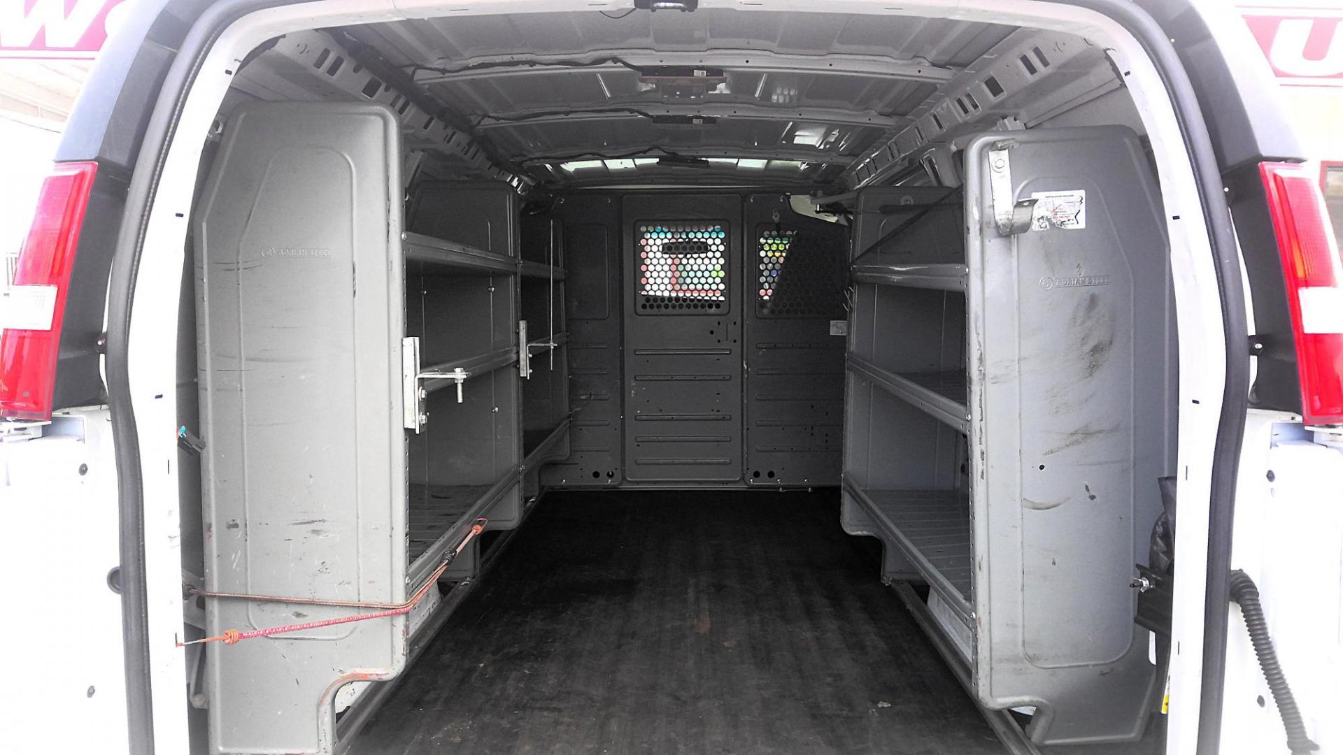 2020 WHITE Chevrolet Express 2500 Cargo (1GCWGAFP5L1) with an 4.3L V6 engine, 6A transmission, located at 502 S. Riverside Avenue, Medford, OR, 97501, (541) 773-3136, 42.322803, -122.867477 - Photo#8